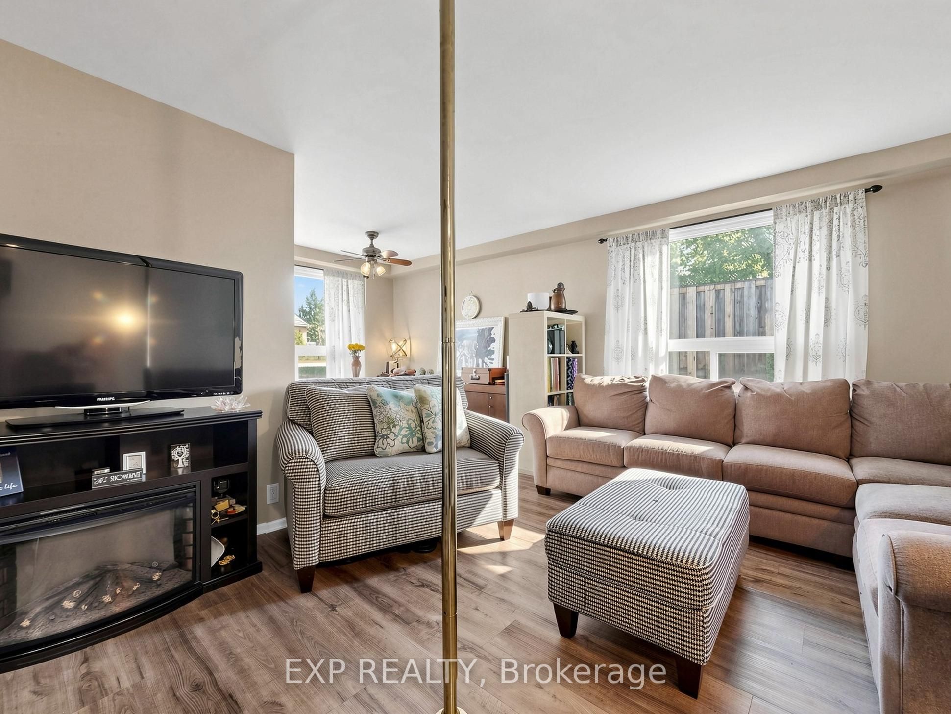 89 Donald Street Property Photo 38