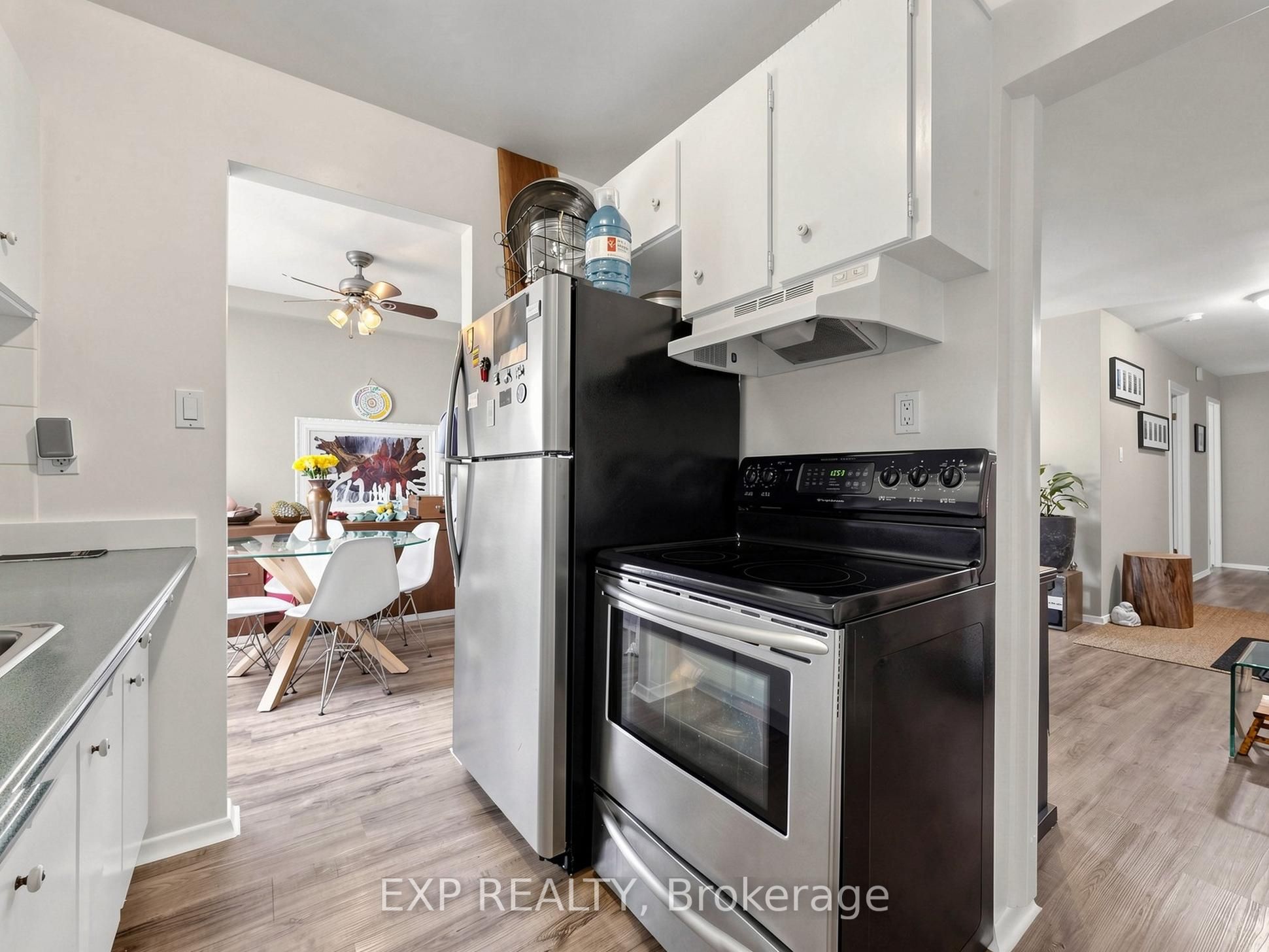 89 Donald Street Property Photo 44