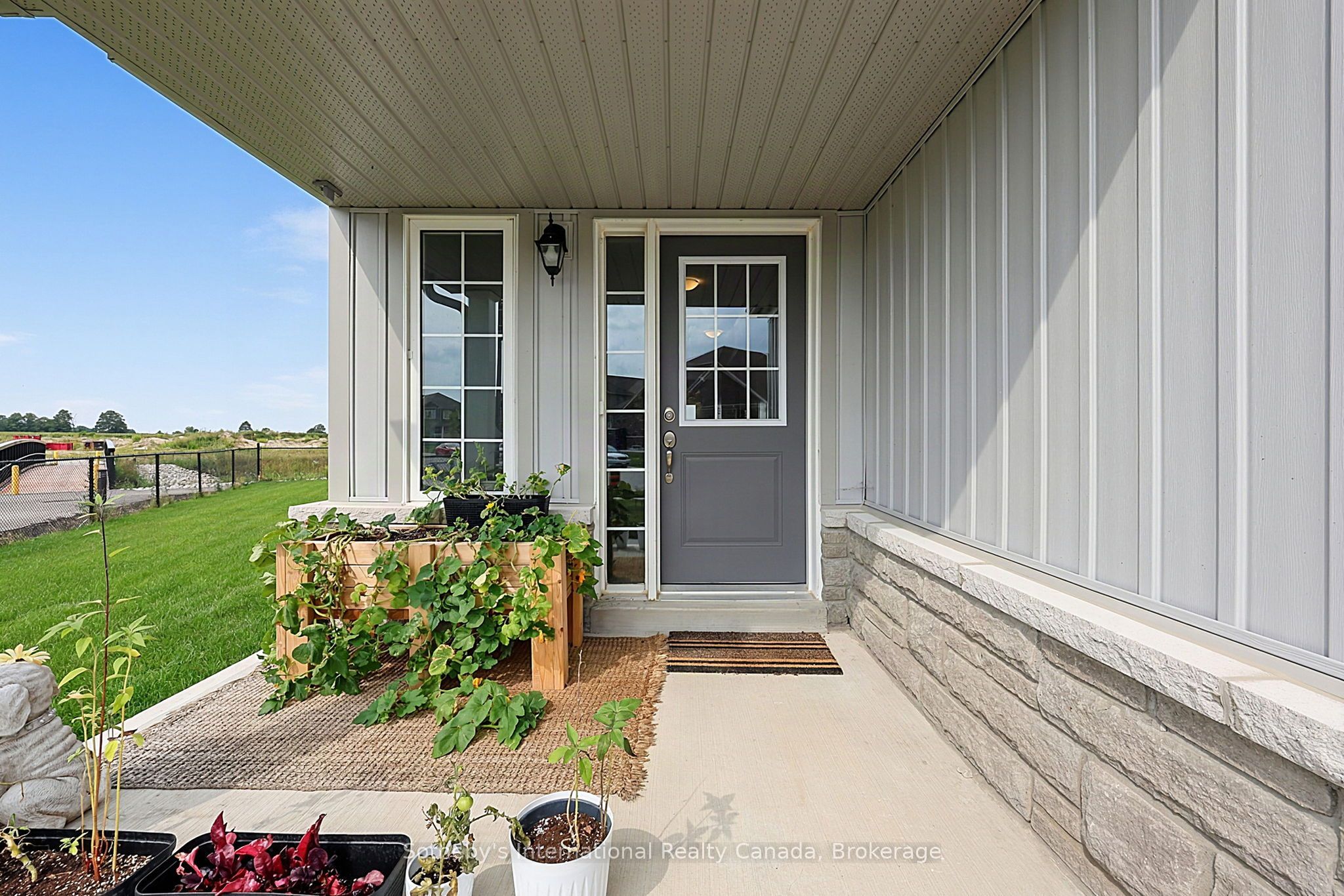 270 Springfield Crescent Property Photo 6