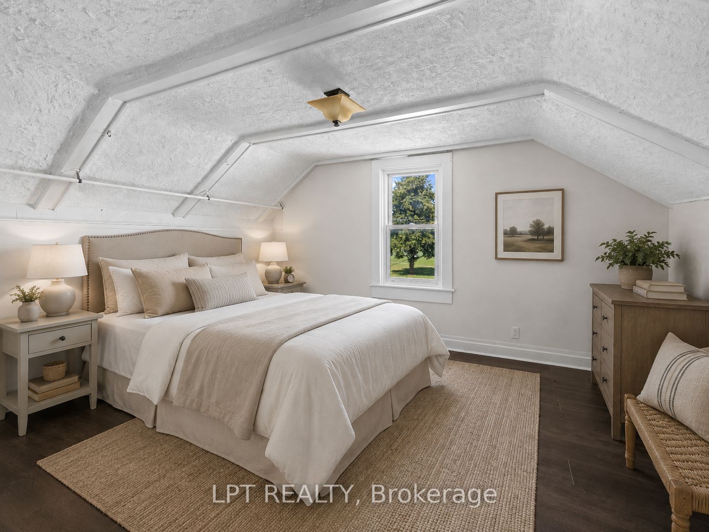 52 Parkside Drive E Property Photo 26