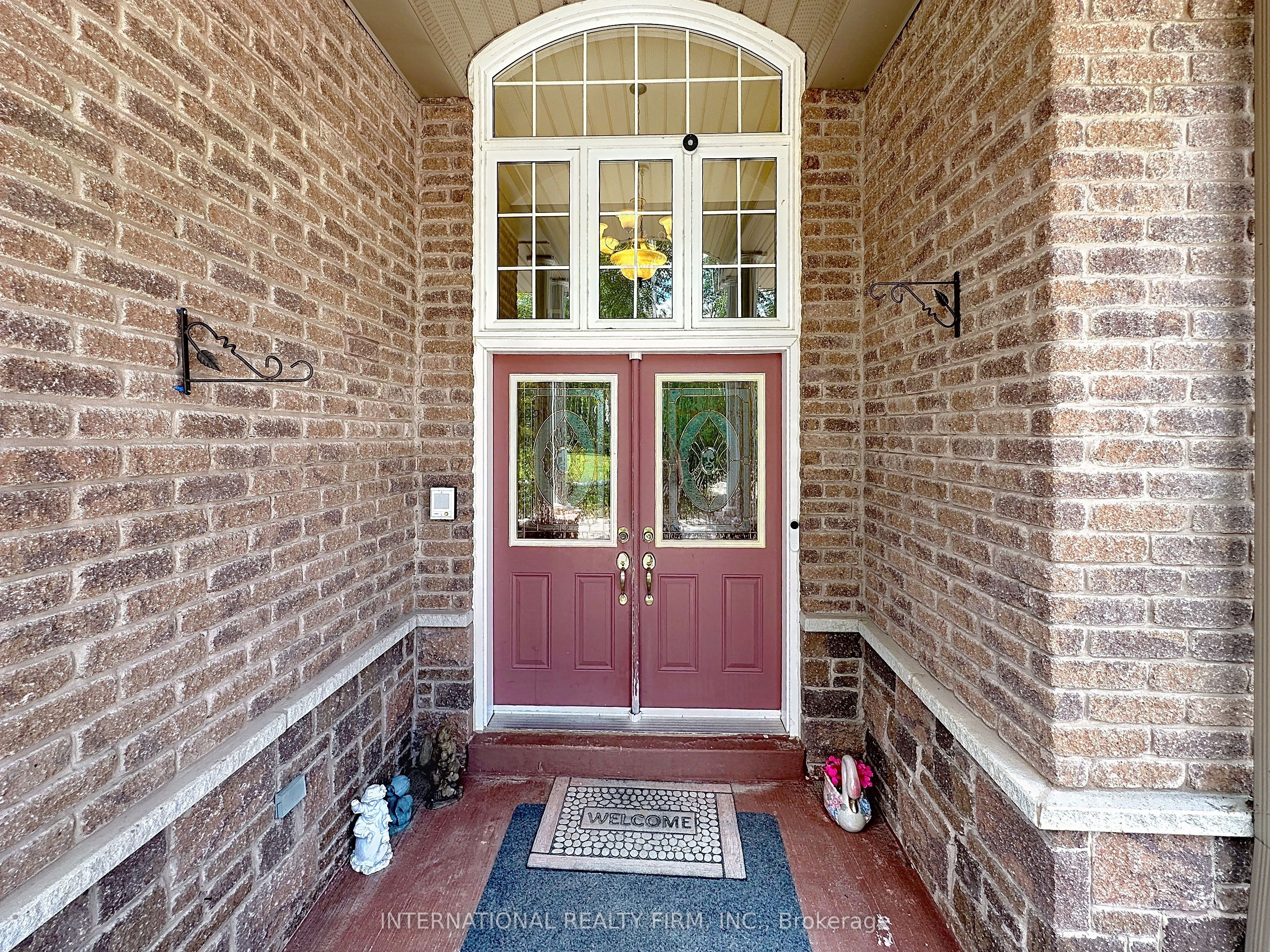 966 Shore Lane Property Photo 3