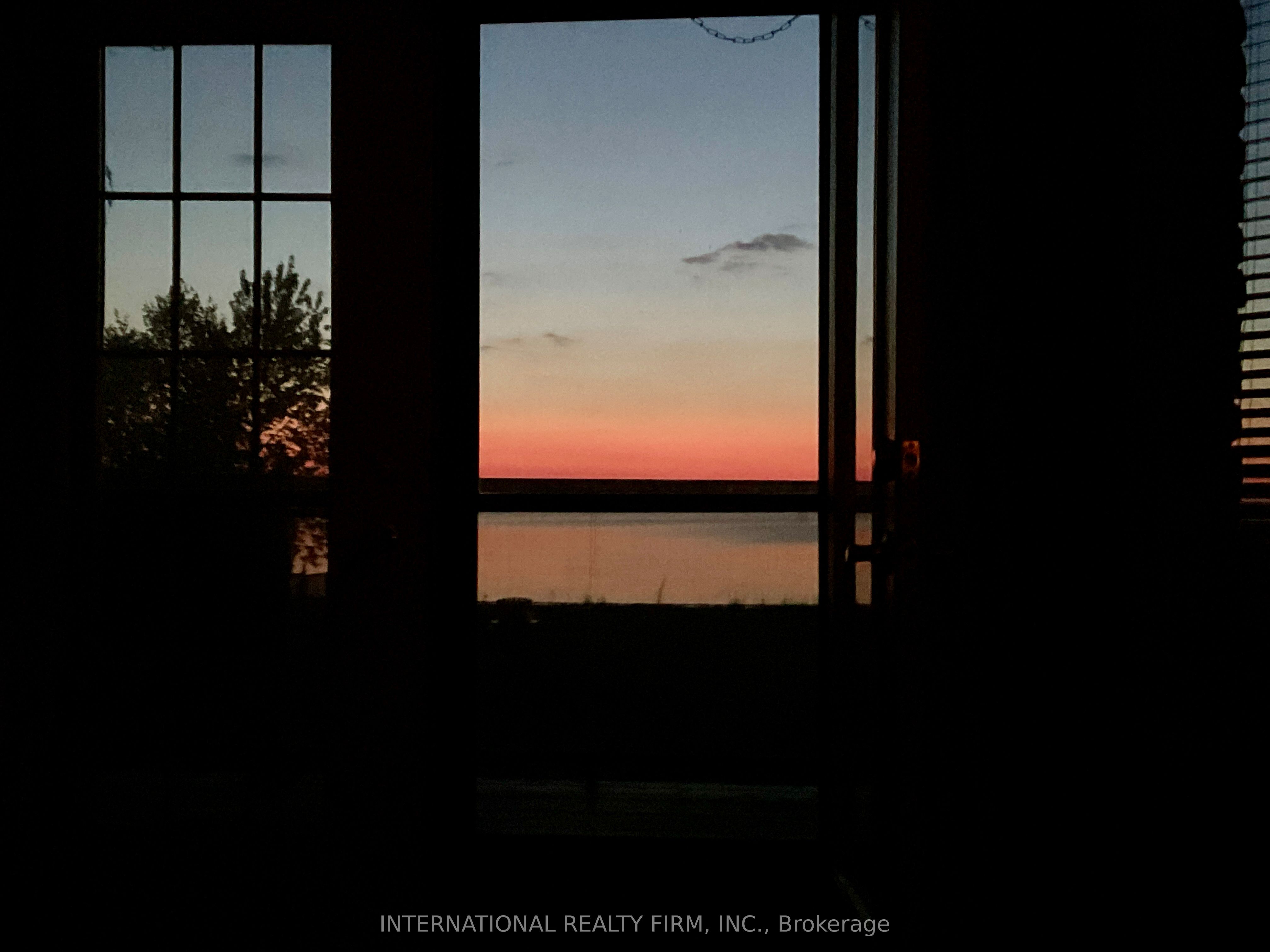966 Shore Lane Property Photo 18