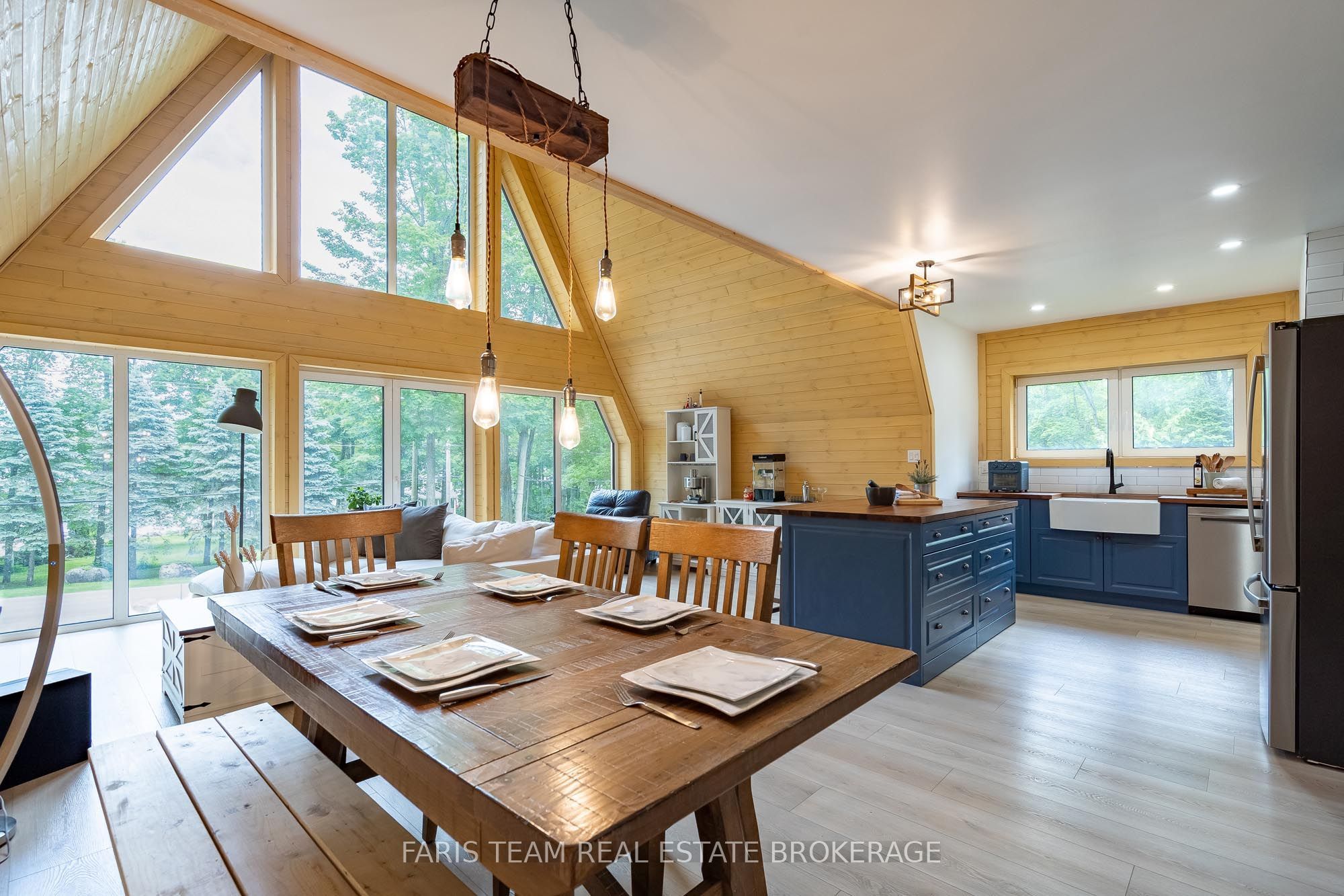 1490 Champlain Road Property Photo 10