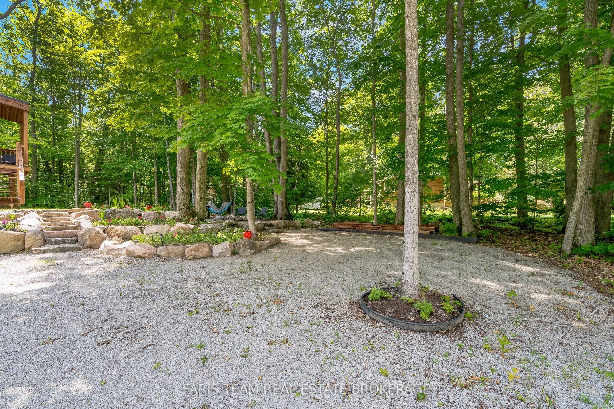 1490 Champlain Road Property Photo 24