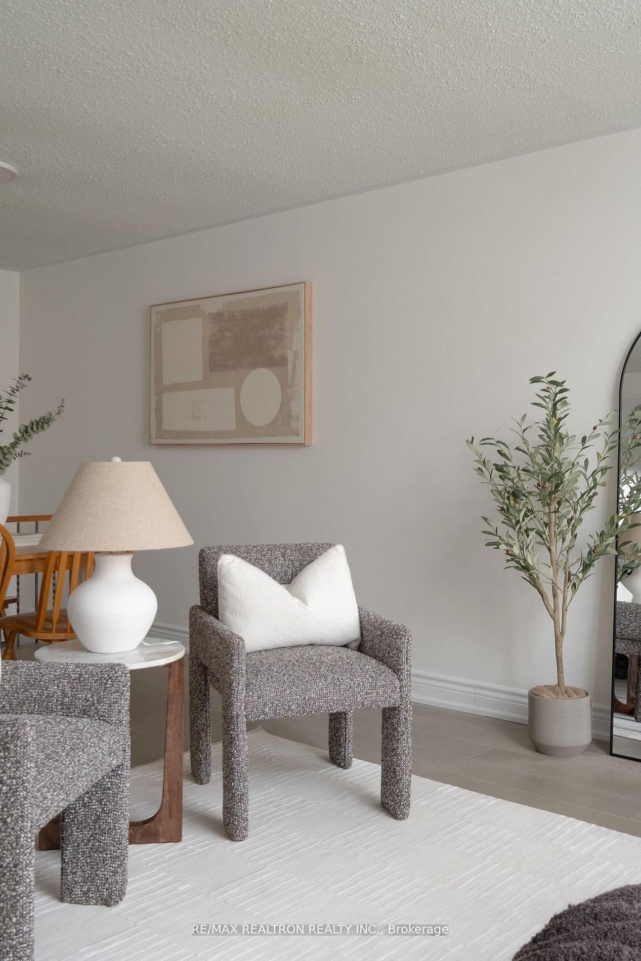 8 Courtice Crescent Property Photo 7