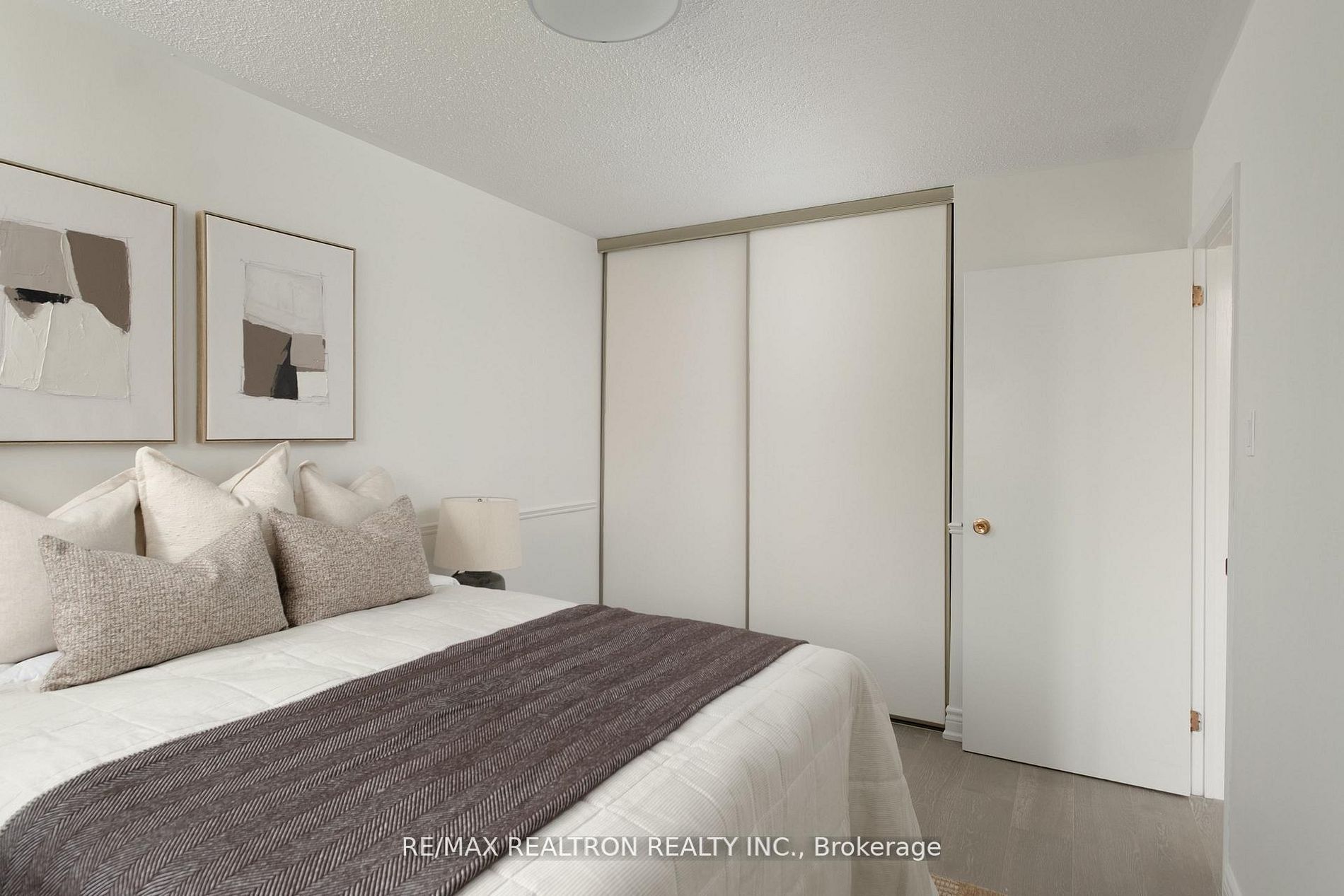 8 Courtice Crescent Property Photo 16