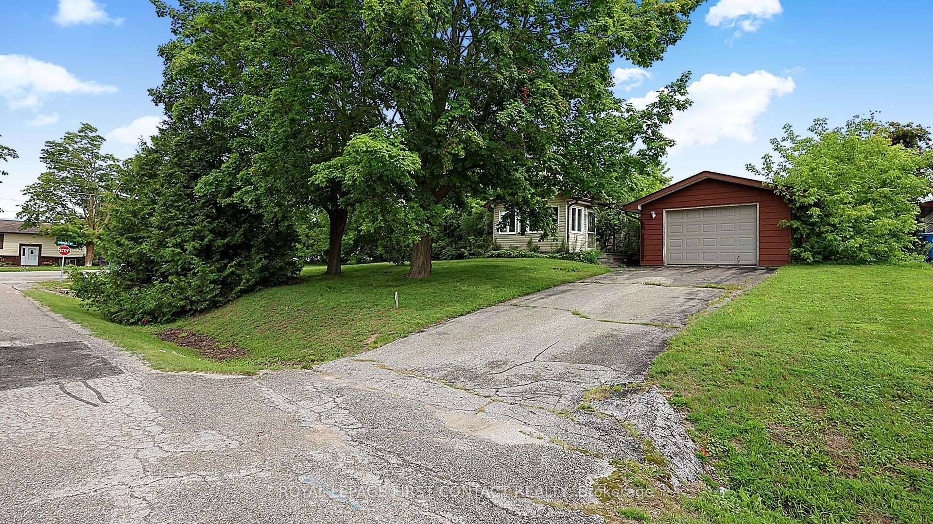 43 Fittons Road W Property Photo 3