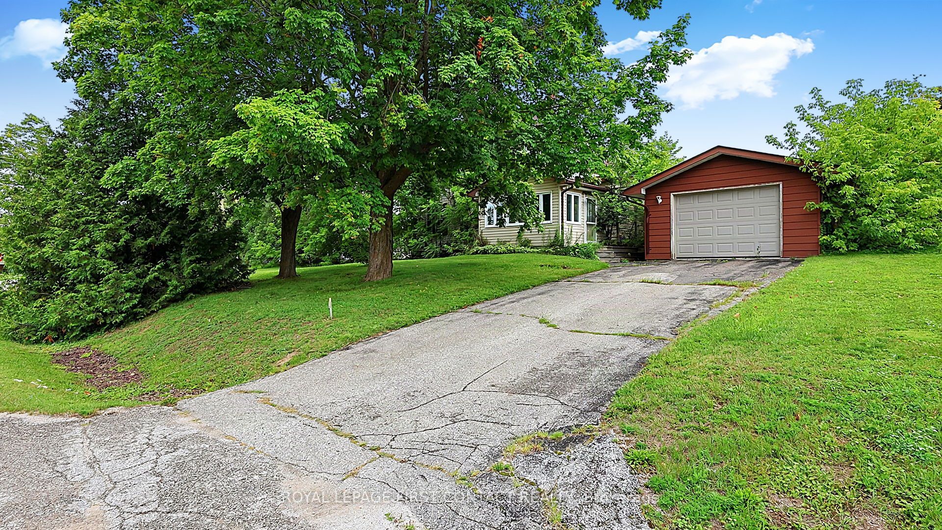 43 Fittons Road W Property Photo 6