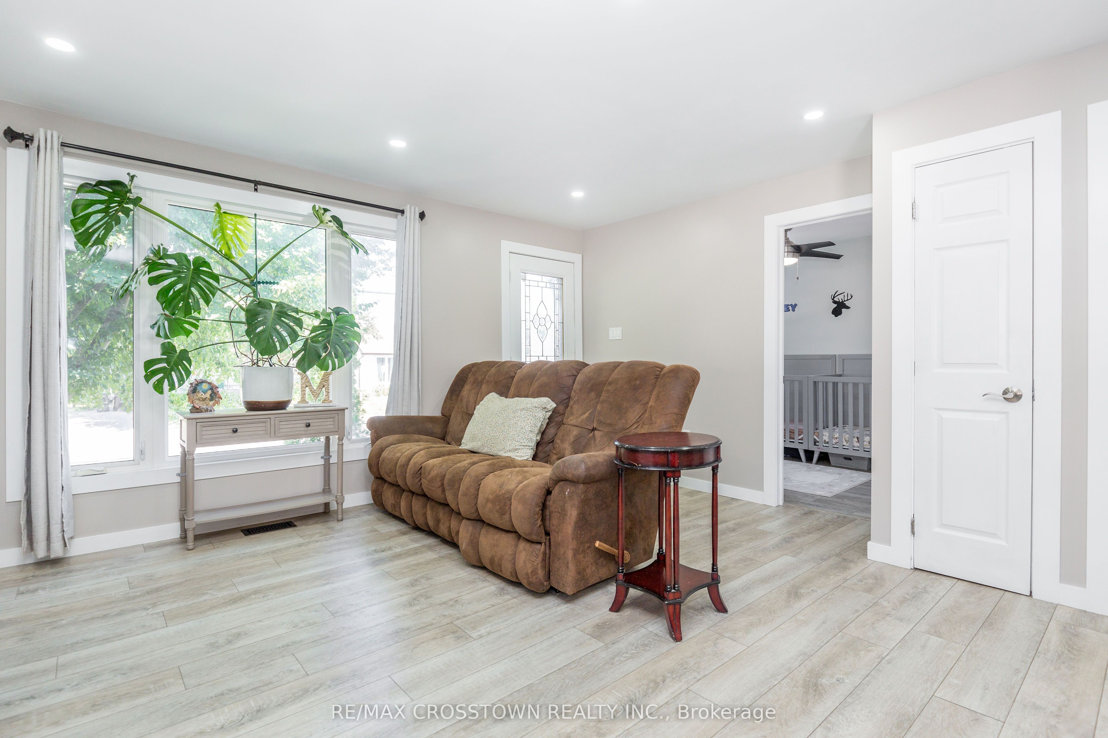 281 Elizabeth Street Property Photo 6