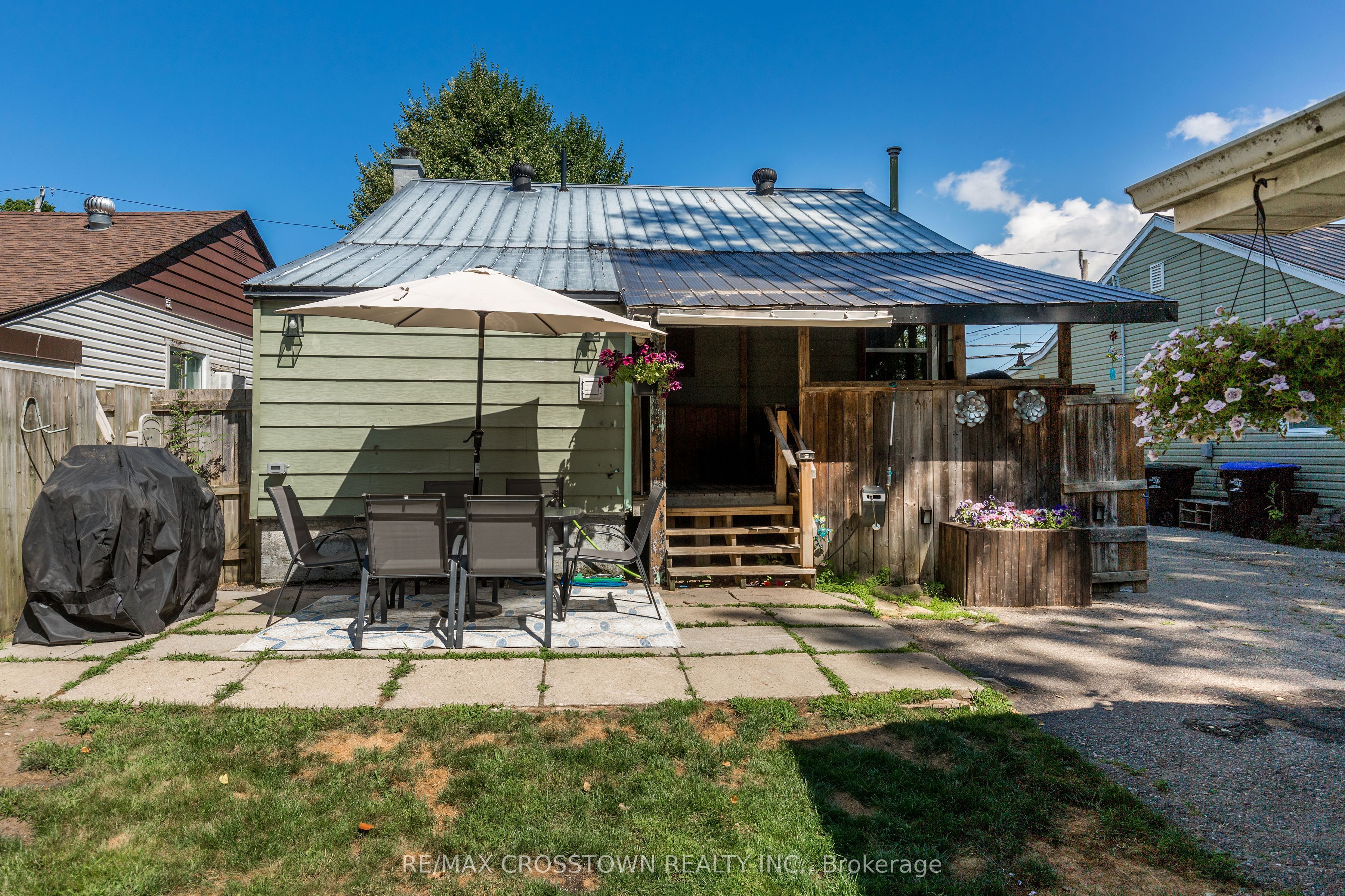 281 Elizabeth Street Property Photo 27