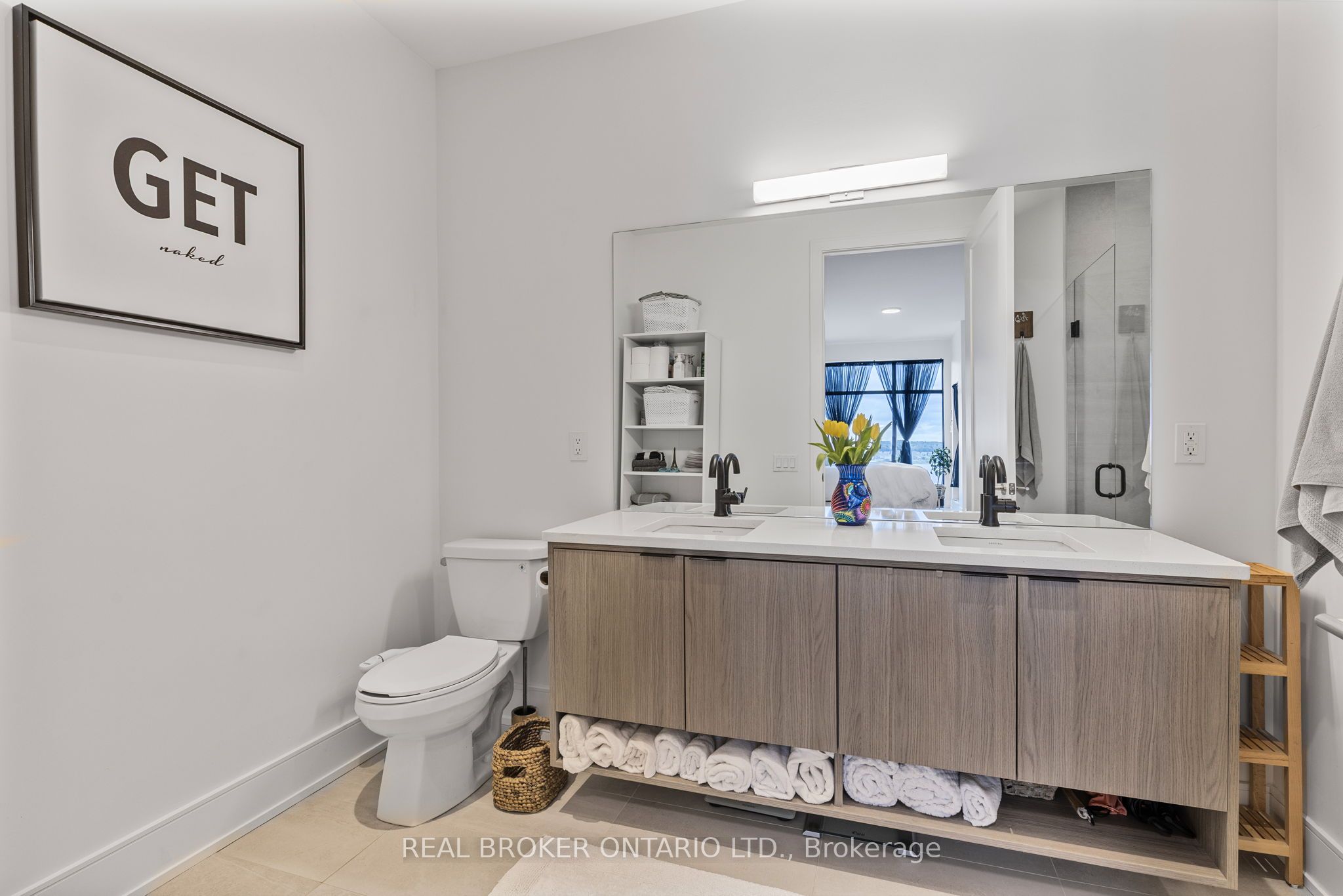 185 Dunlop Street E Ph 3 Property Photo 23