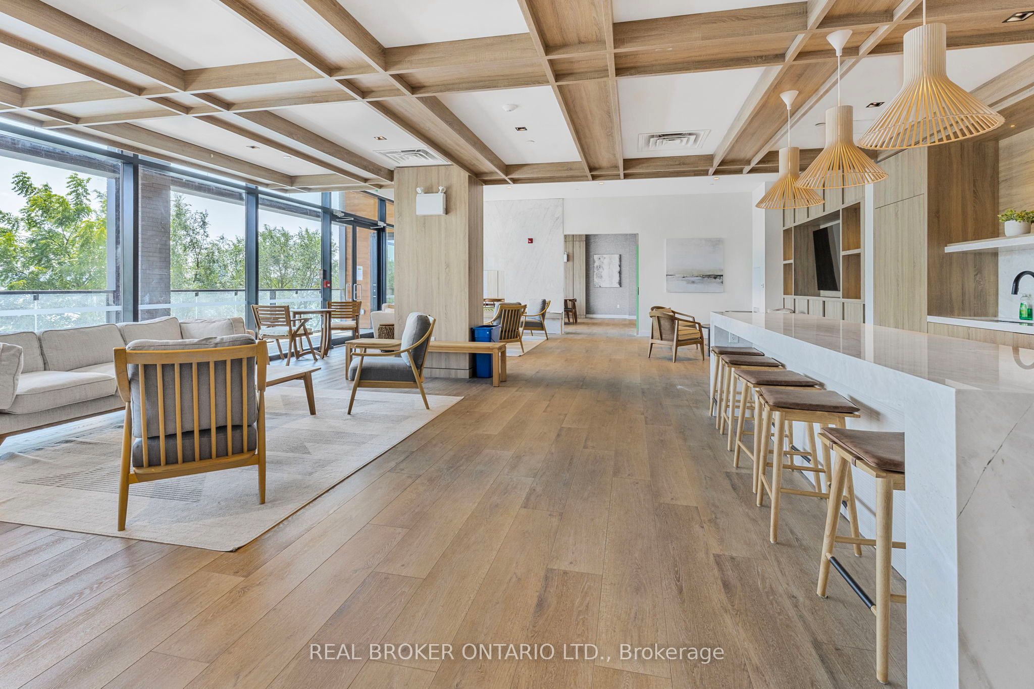 185 Dunlop Street E Ph 3 Property Photo 34