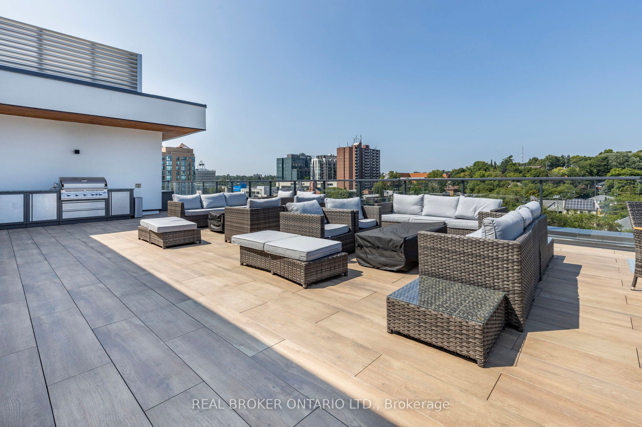 185 Dunlop Street E Ph 3 Property Photo 44