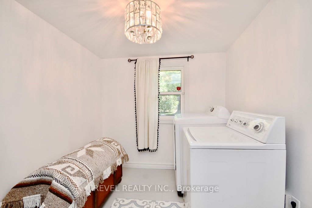 39 Domar Road Property Photo 12