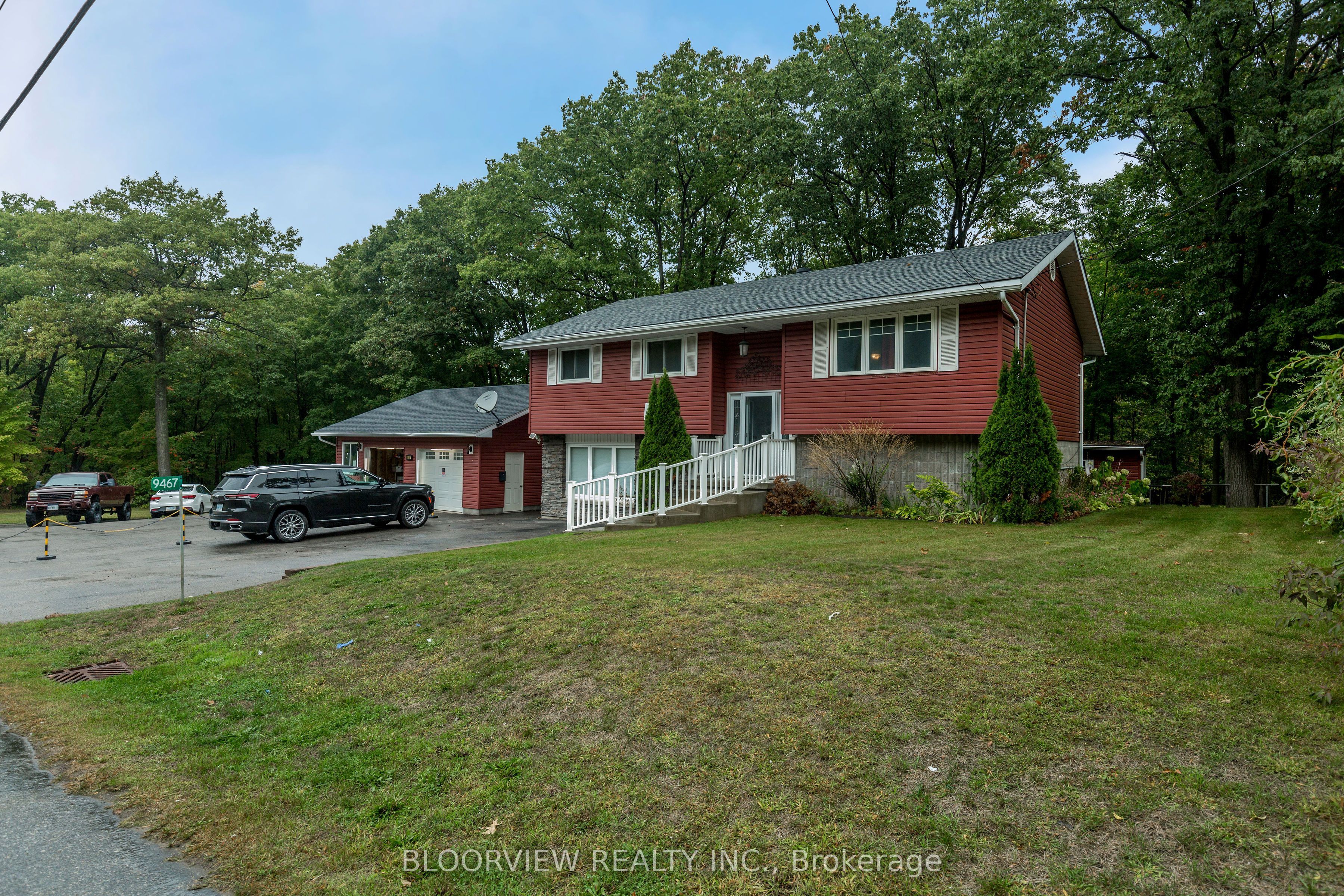 9467 County 93 Road Property Photo 2