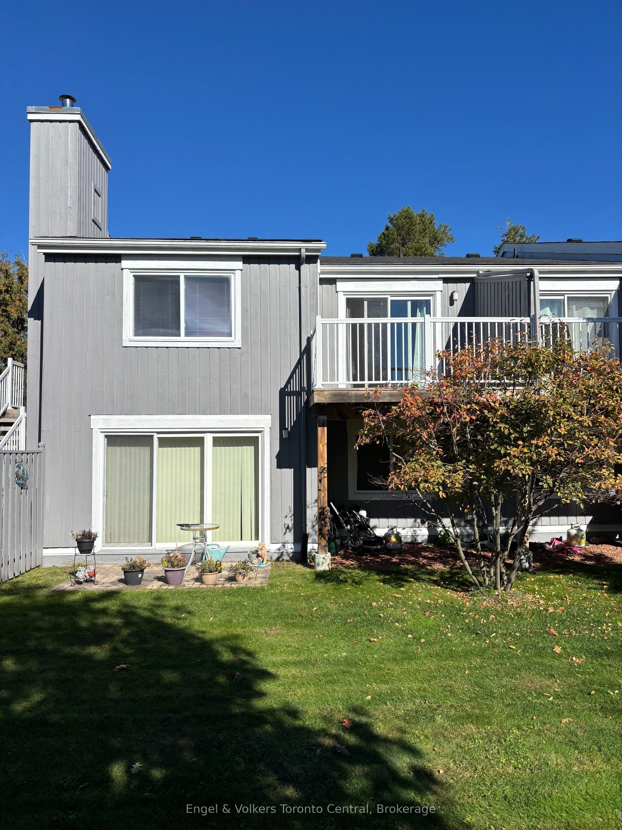 23 Dawson Drive 93 Property Photo 1