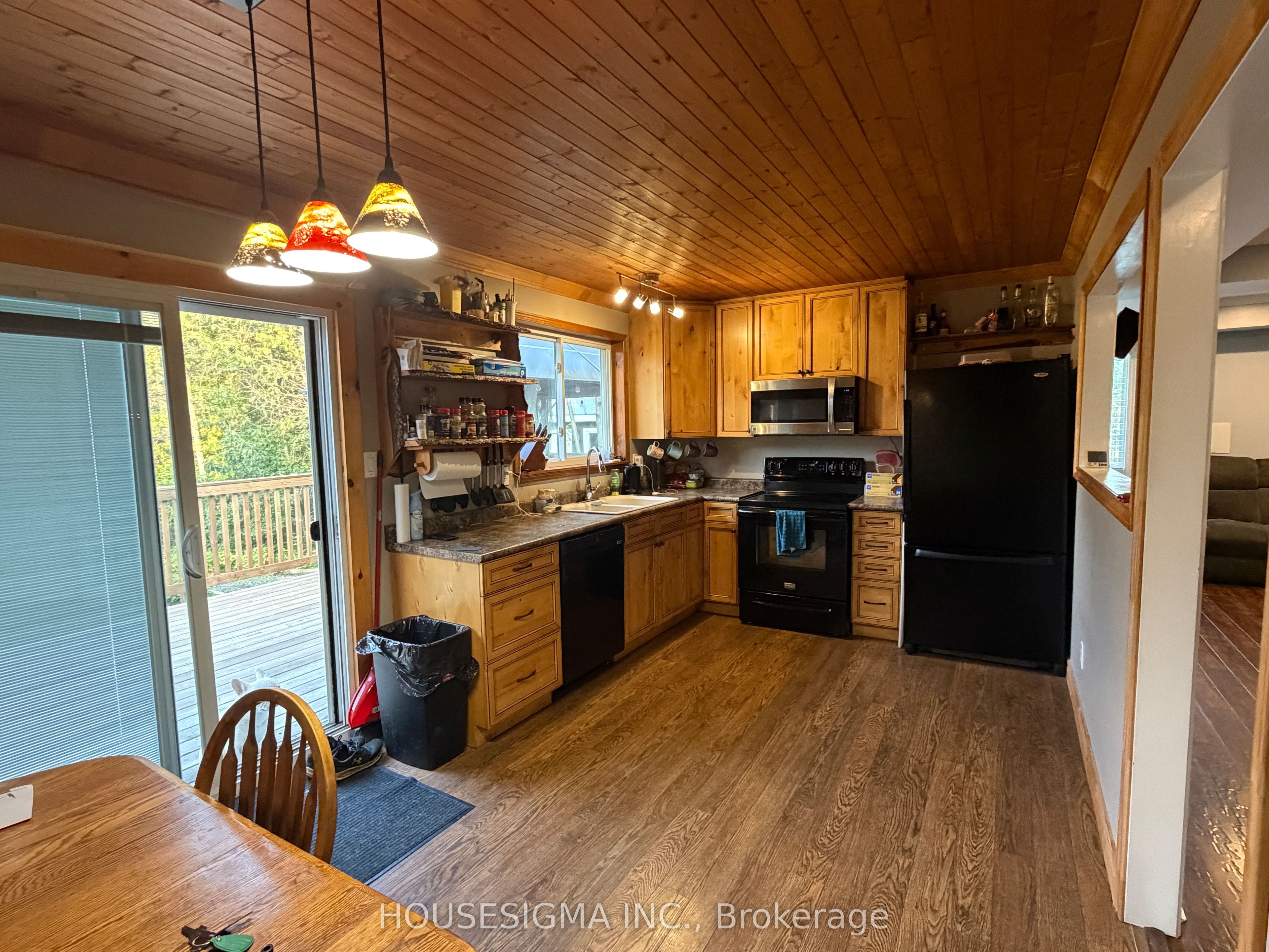 16 Mazepa Place Property Photo 5
