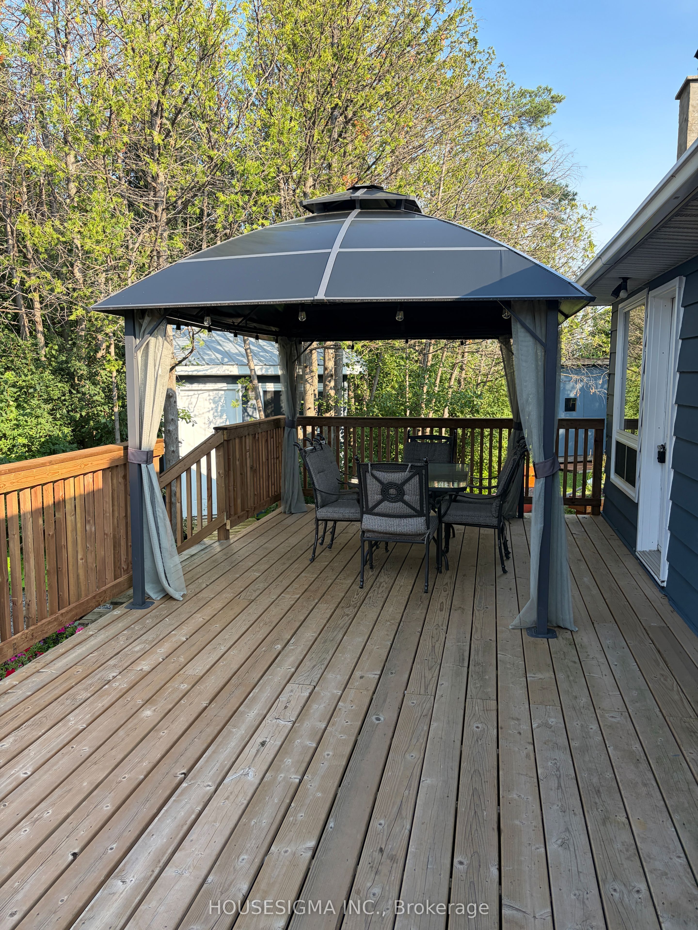 16 Mazepa Place Property Photo 22