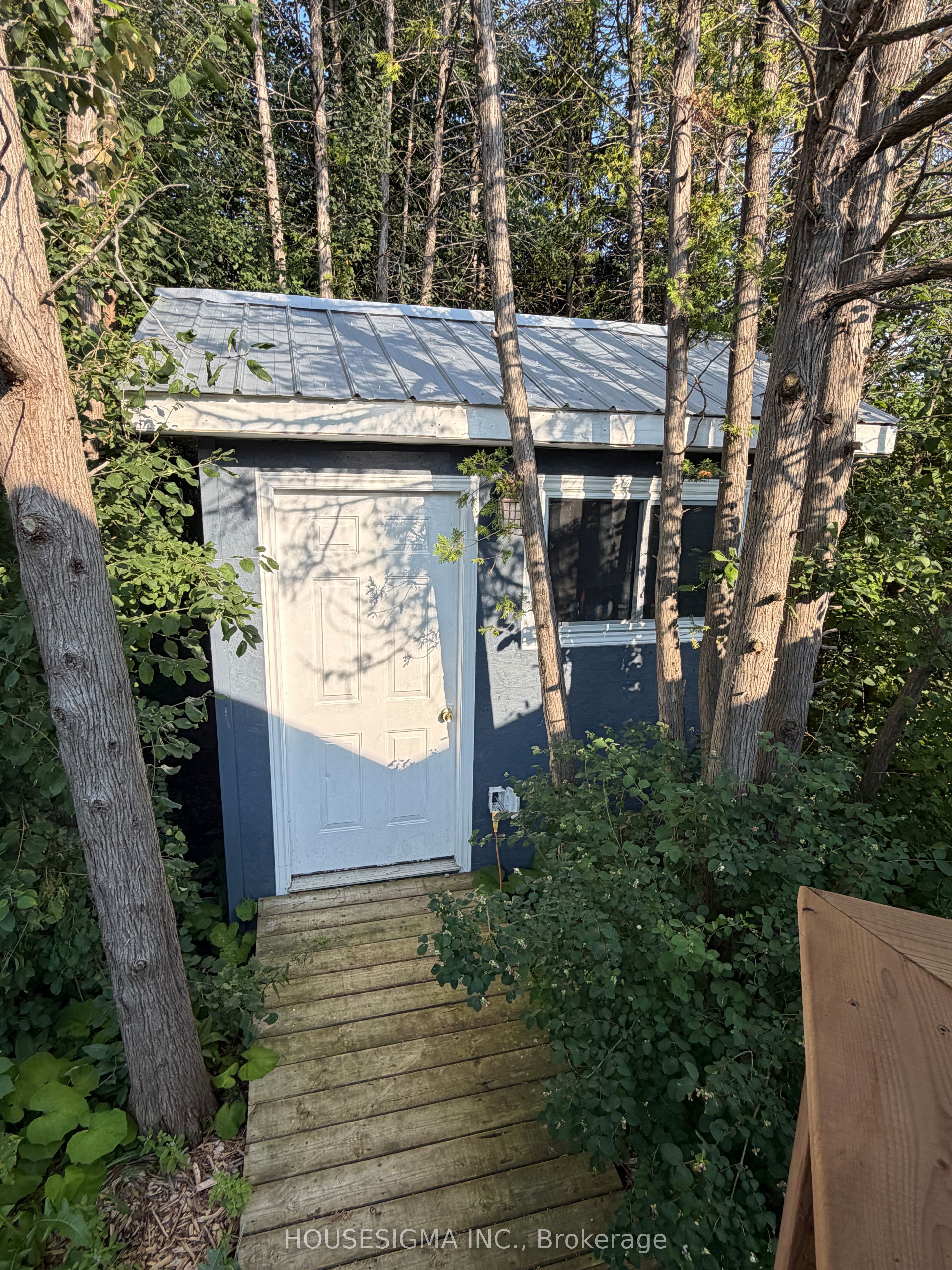16 Mazepa Place Property Photo 25