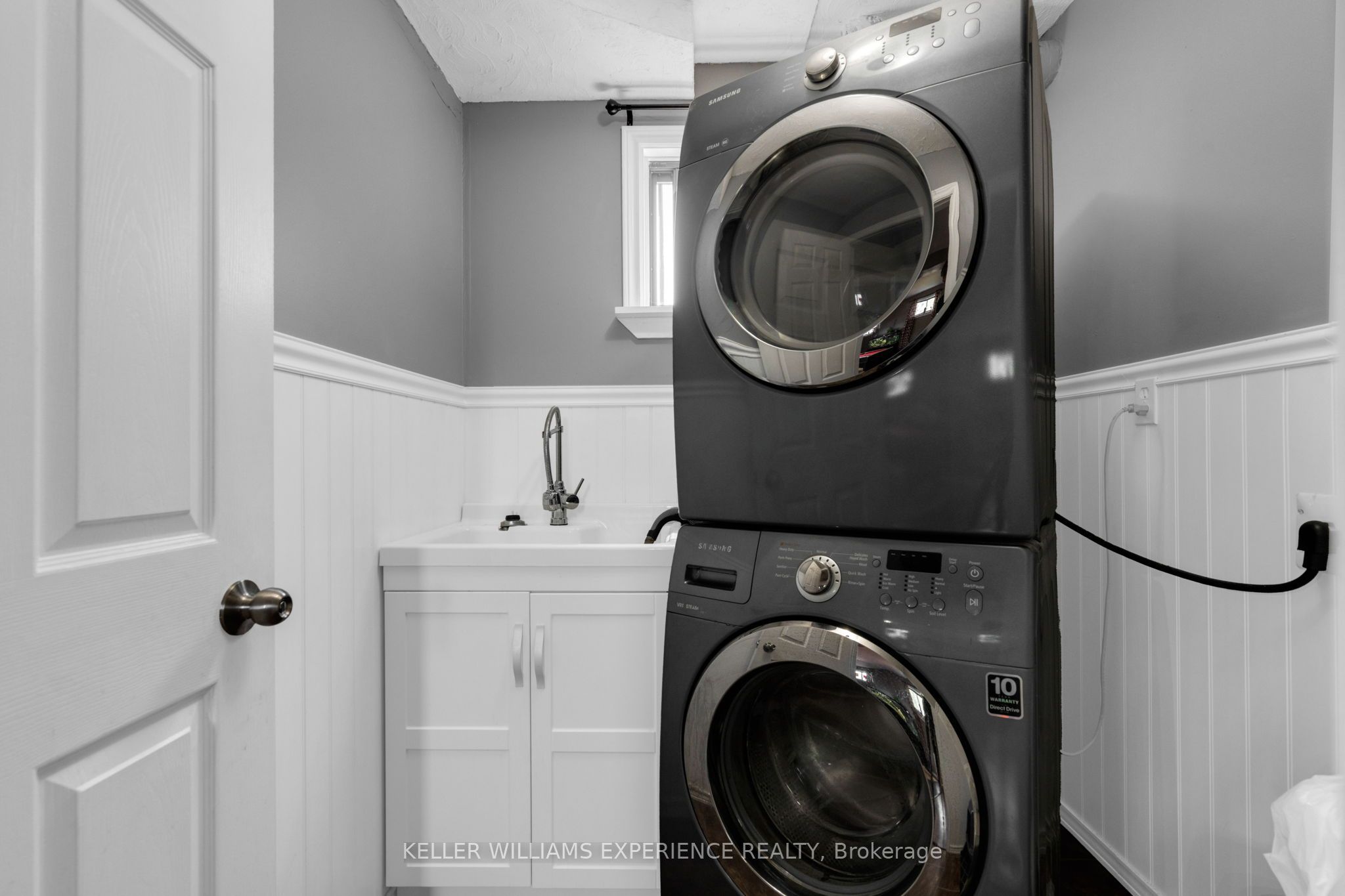 28 Park Street Property Photo 17