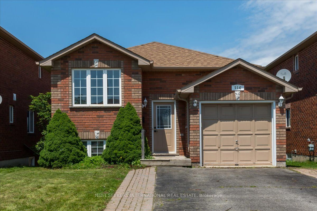 116 Courtney Crescent Upper Level Property Photo 1