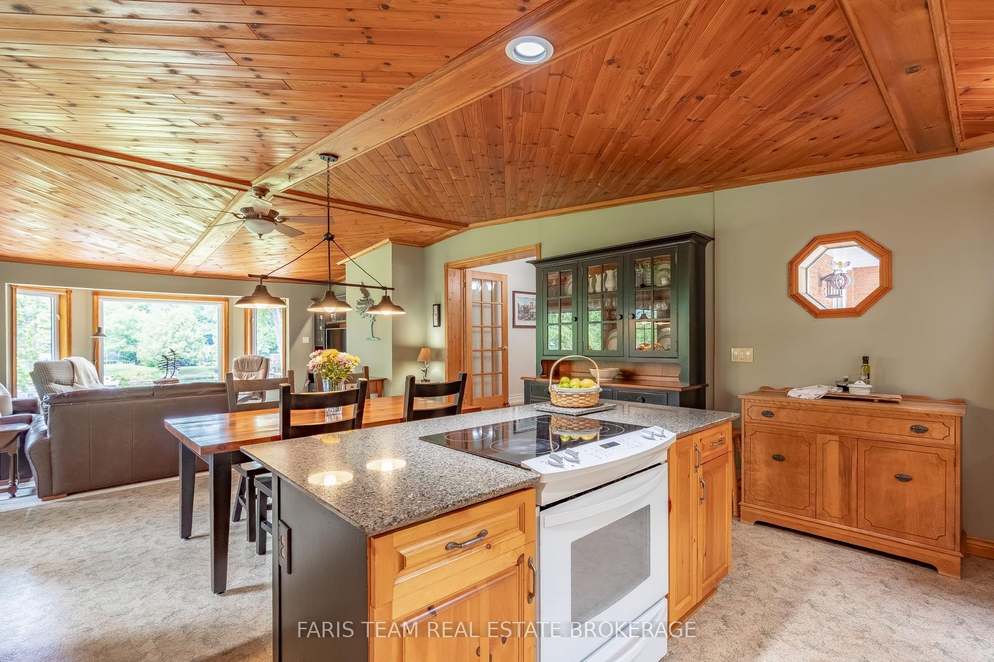 2505 Norton Road Property Photo 10