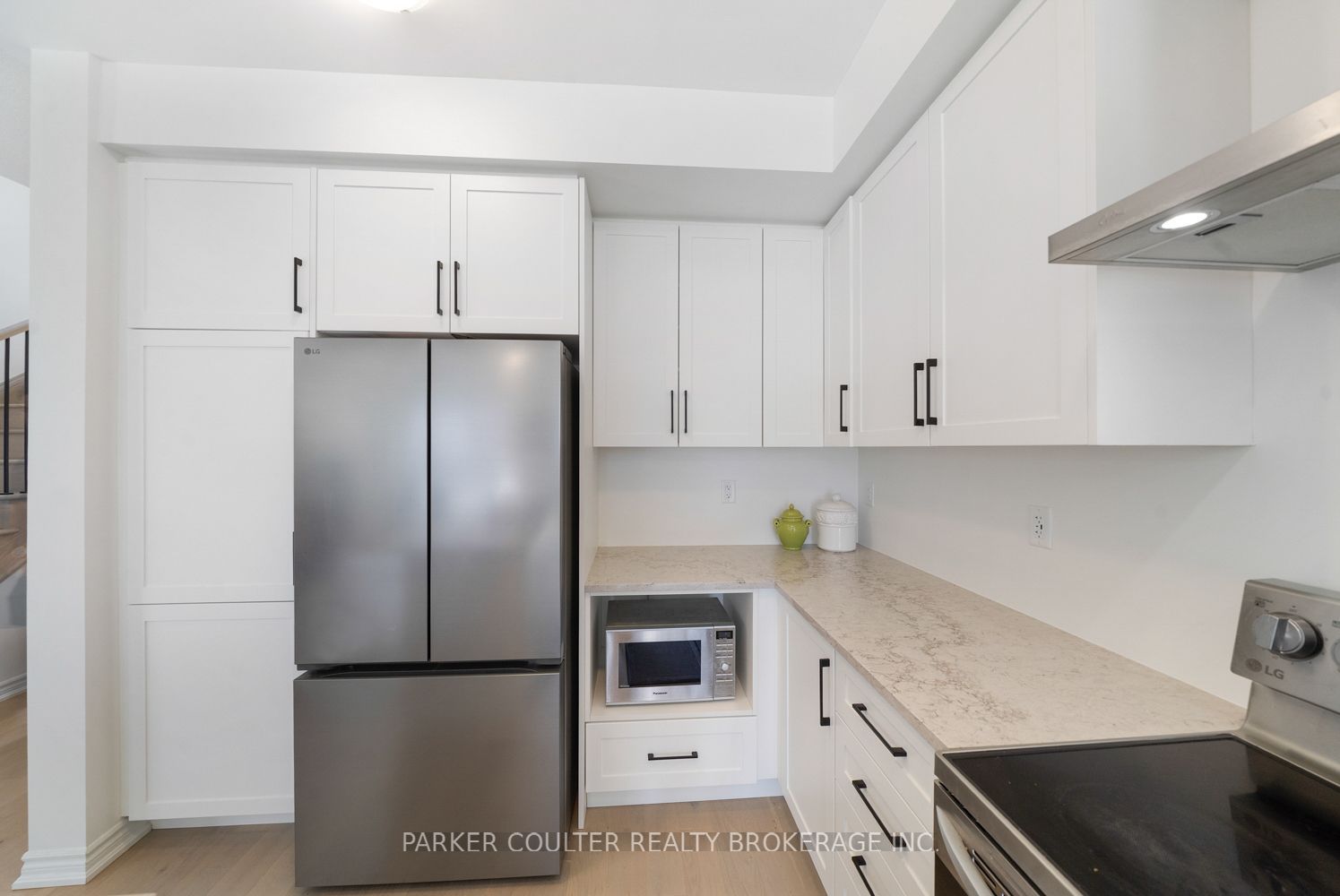 48 West Oak Trail Property Photo 18