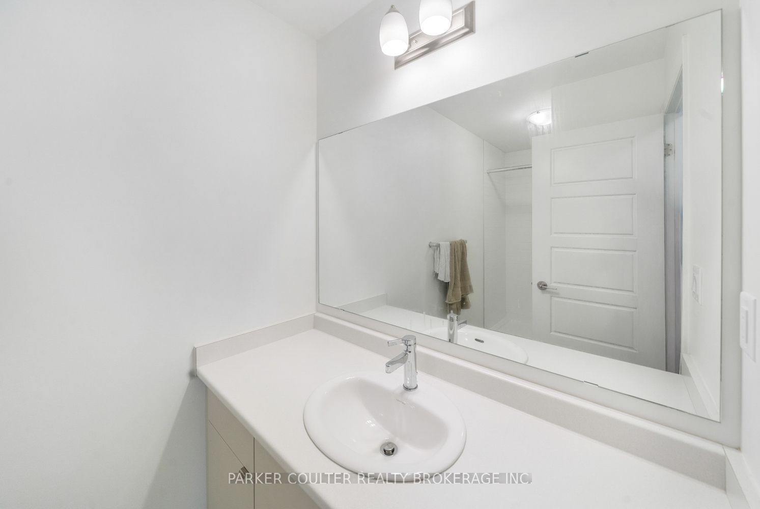 48 West Oak Trail Property Photo 28