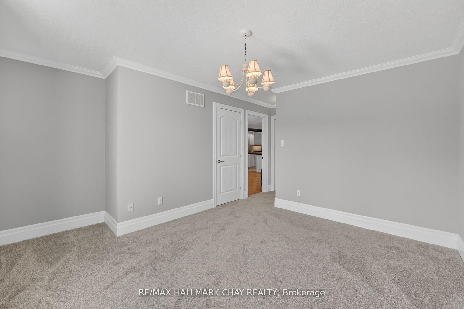 19 Greenway Drive Property Photo 16