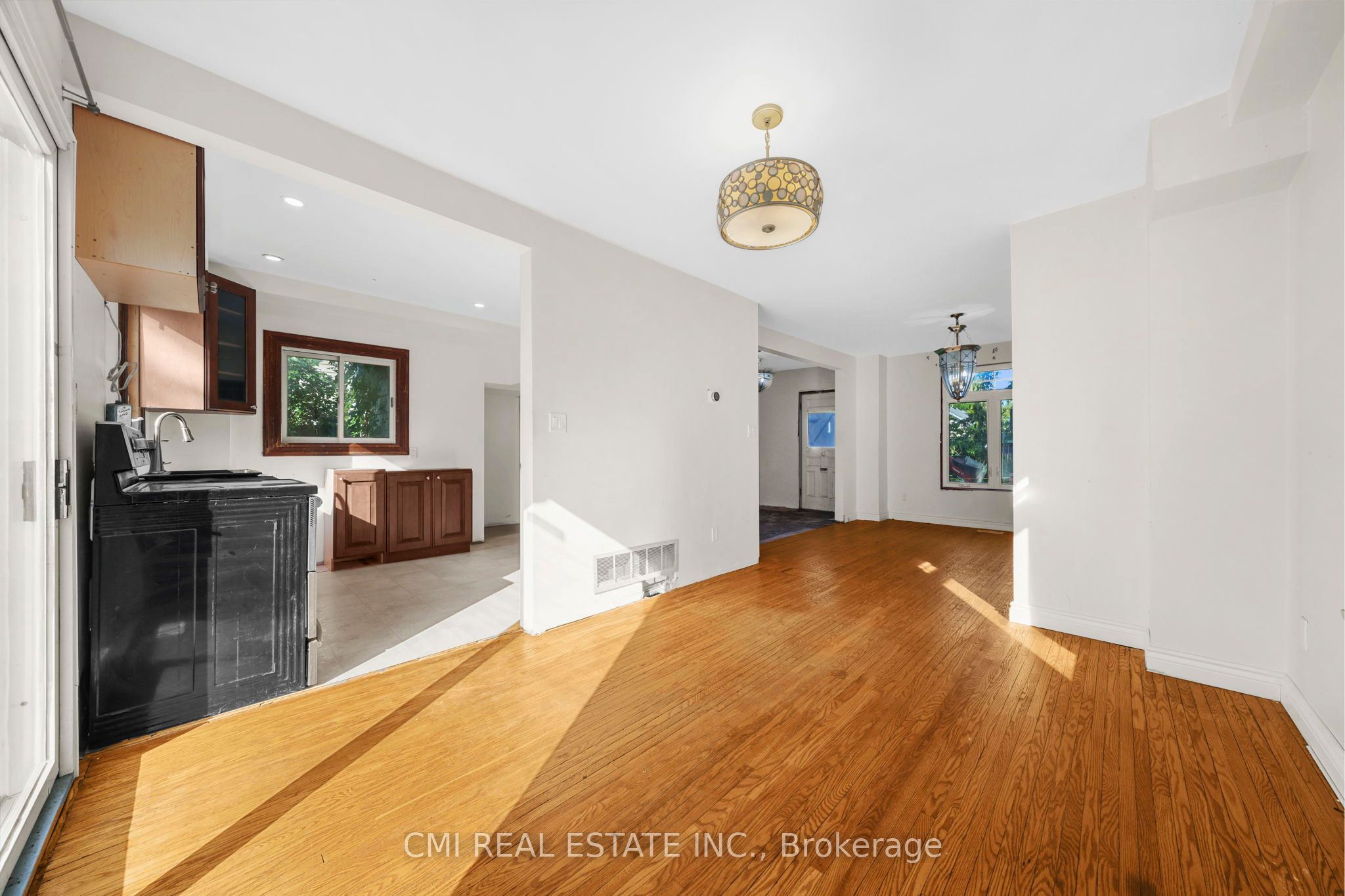 43 Perry Street Property Photo 11