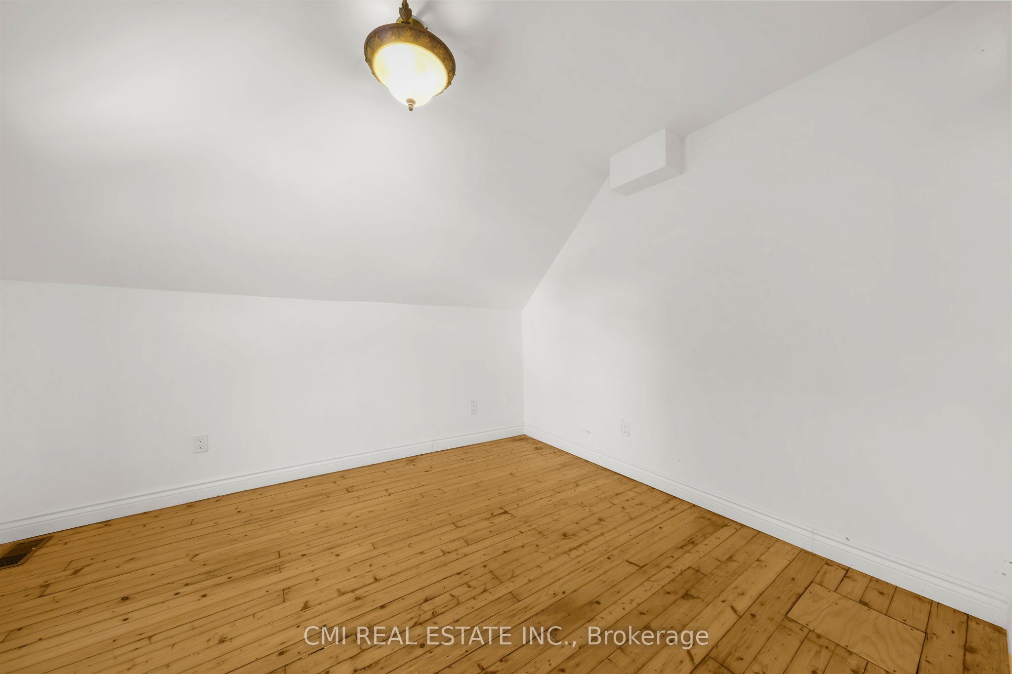 43 Perry Street Property Photo 21