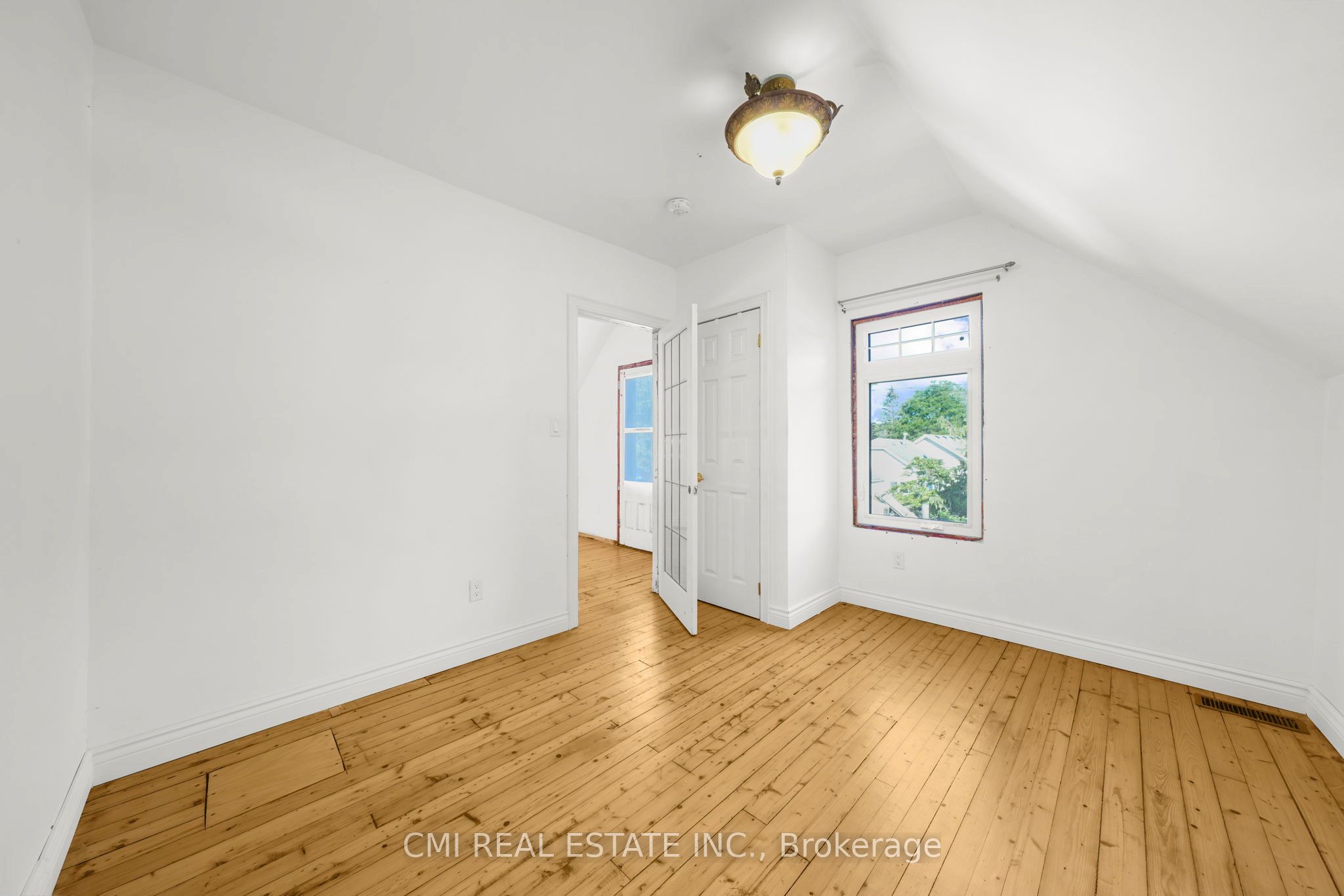 43 Perry Street Property Photo 22
