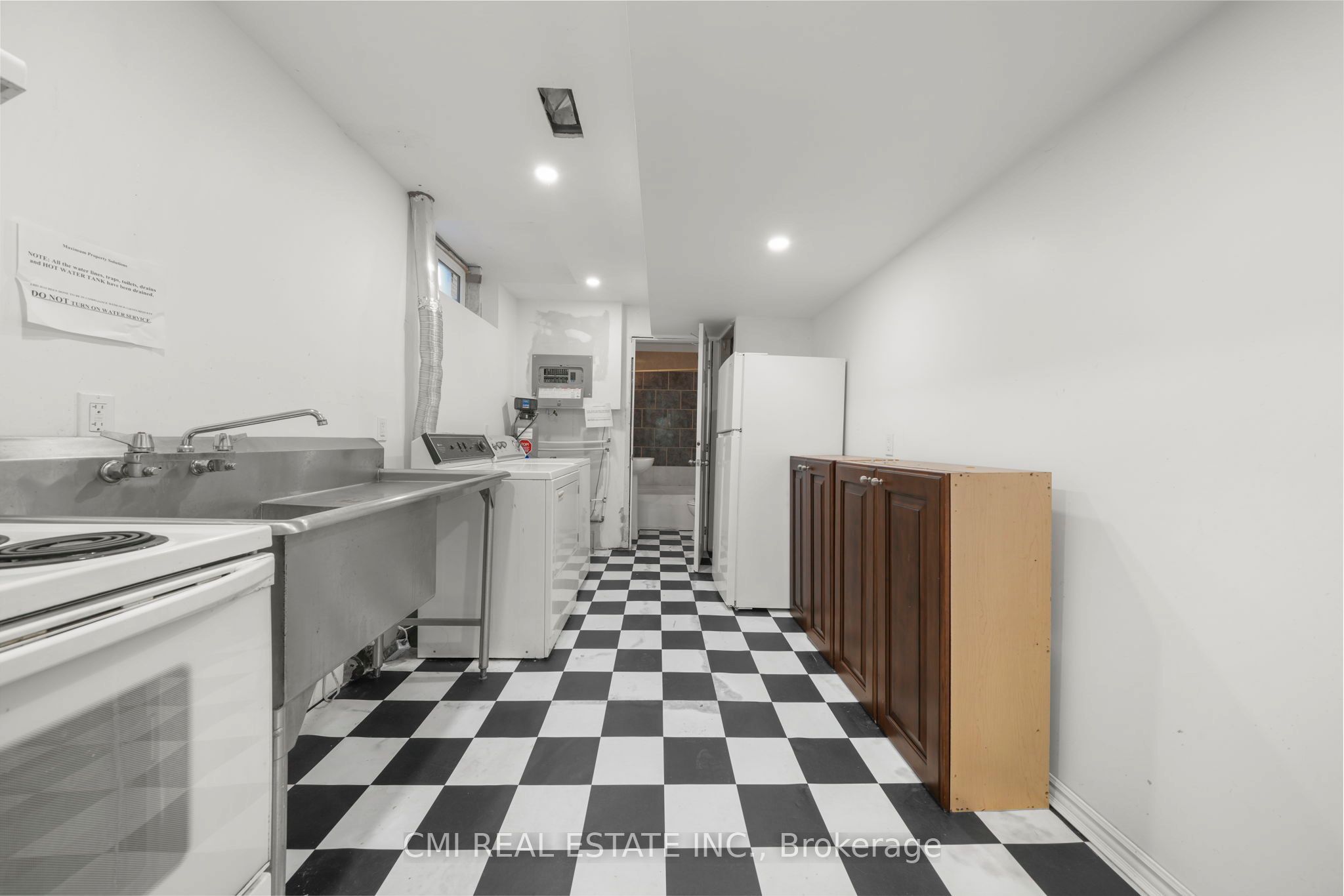 43 Perry Street Property Photo 34
