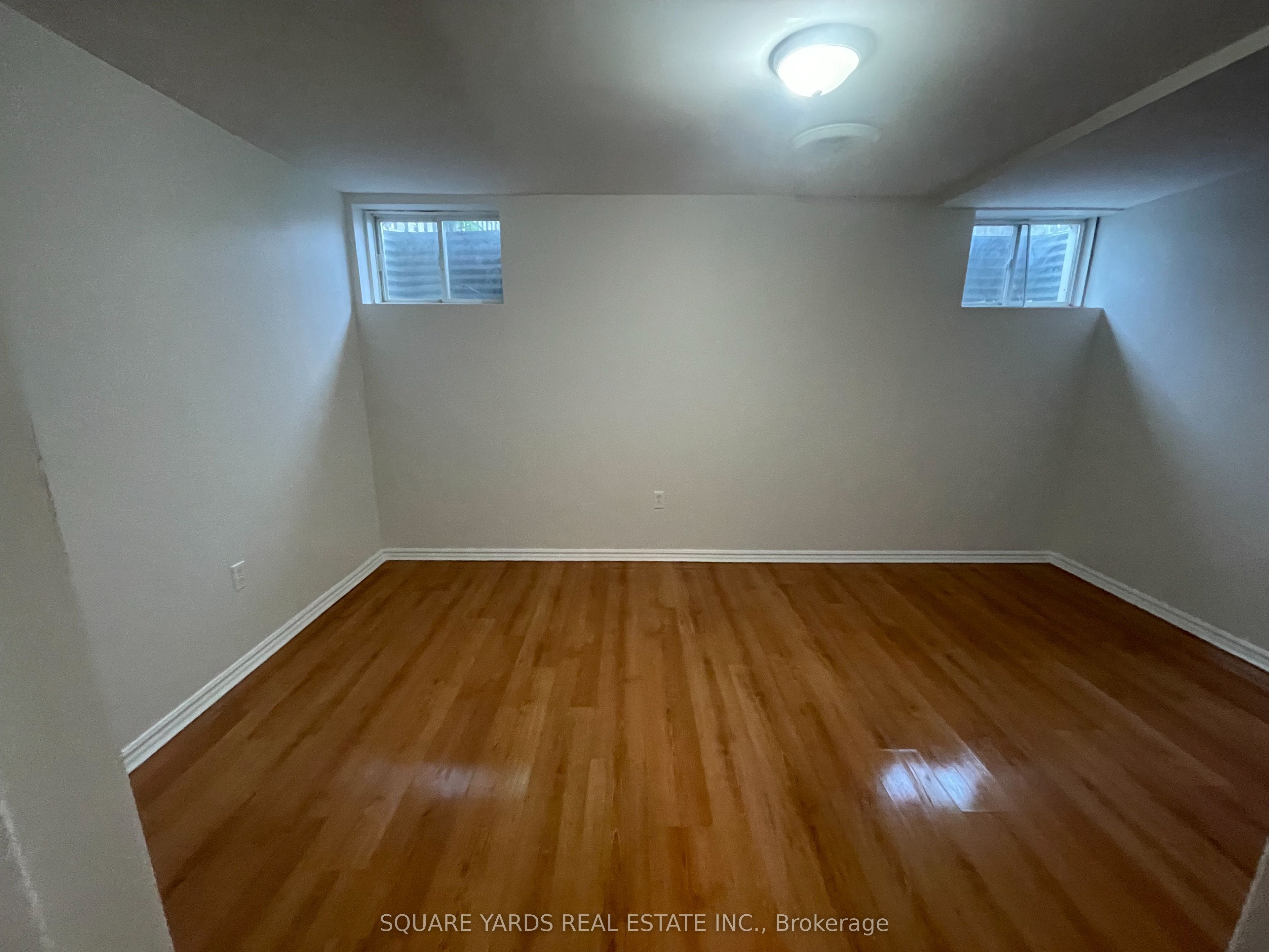 8 Epsom Road N Property Photo 15