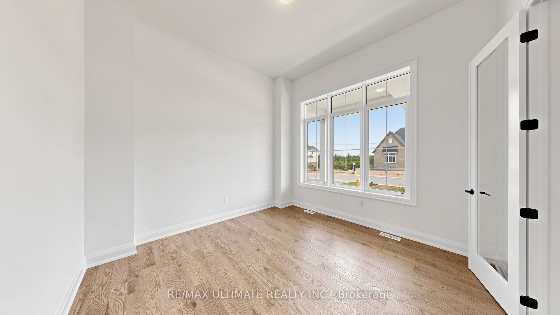 12 Aldwinckle Avenue Property Photo 9