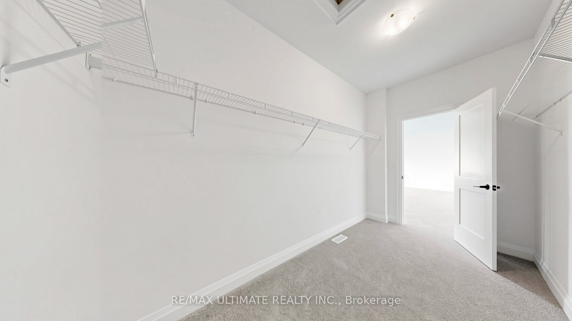 12 Aldwinckle Avenue Property Photo 21