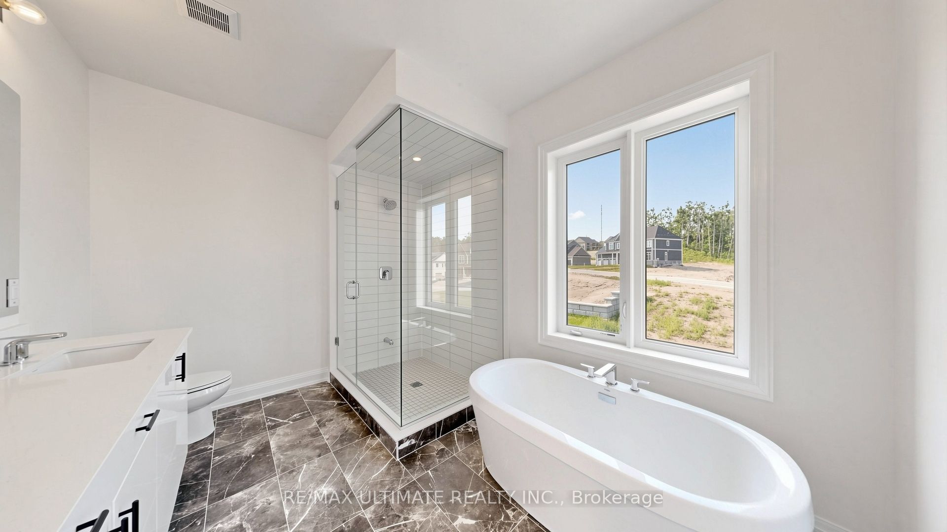 12 Aldwinckle Avenue Property Photo 24