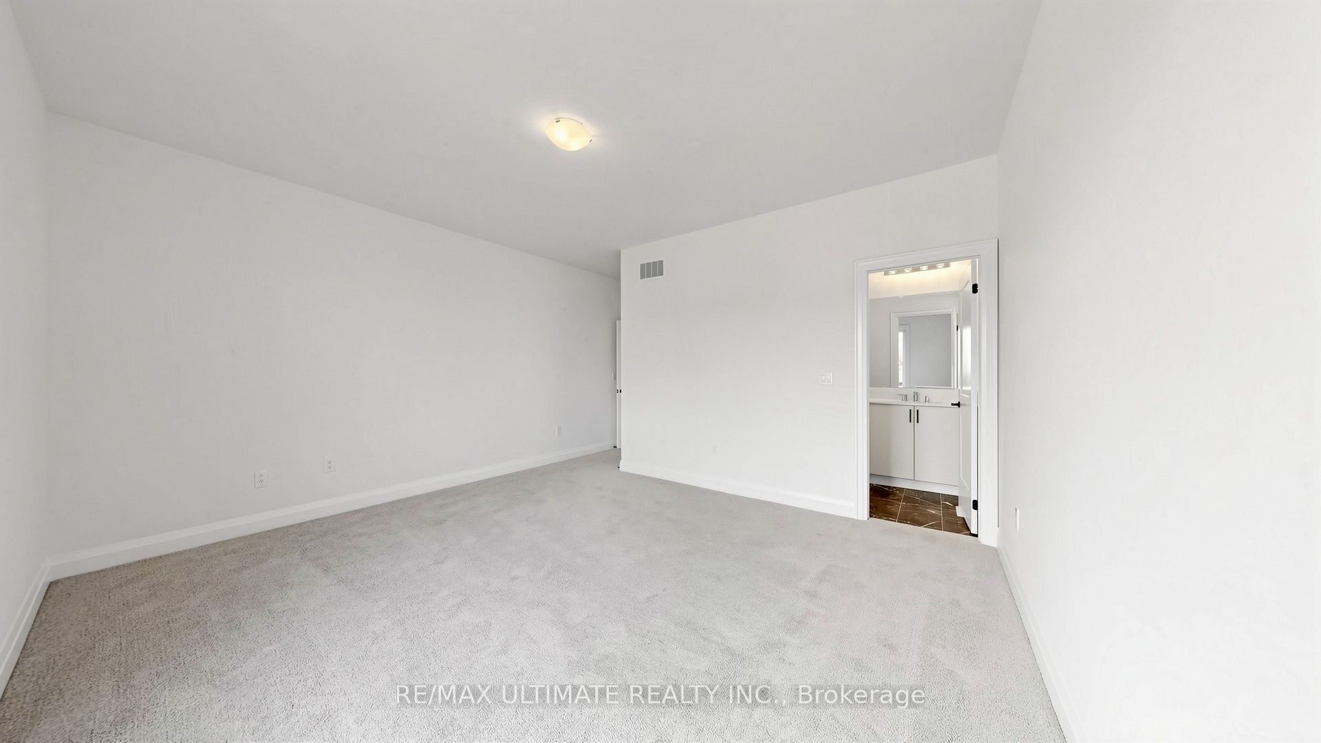 12 Aldwinckle Avenue Property Photo 27