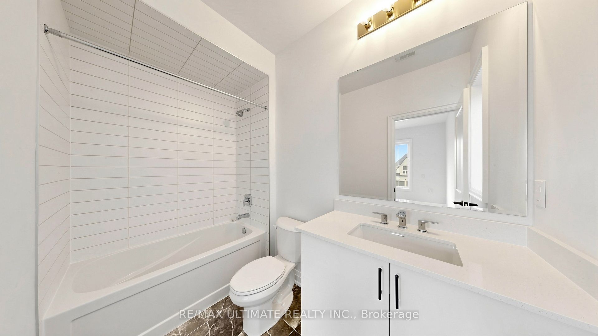 12 Aldwinckle Avenue Property Photo 29