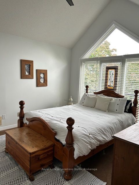 793 Johnston Park Avenue E Property Photo 6
