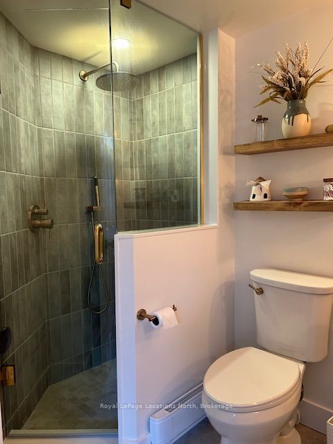 793 Johnston Park Avenue E Property Photo 9