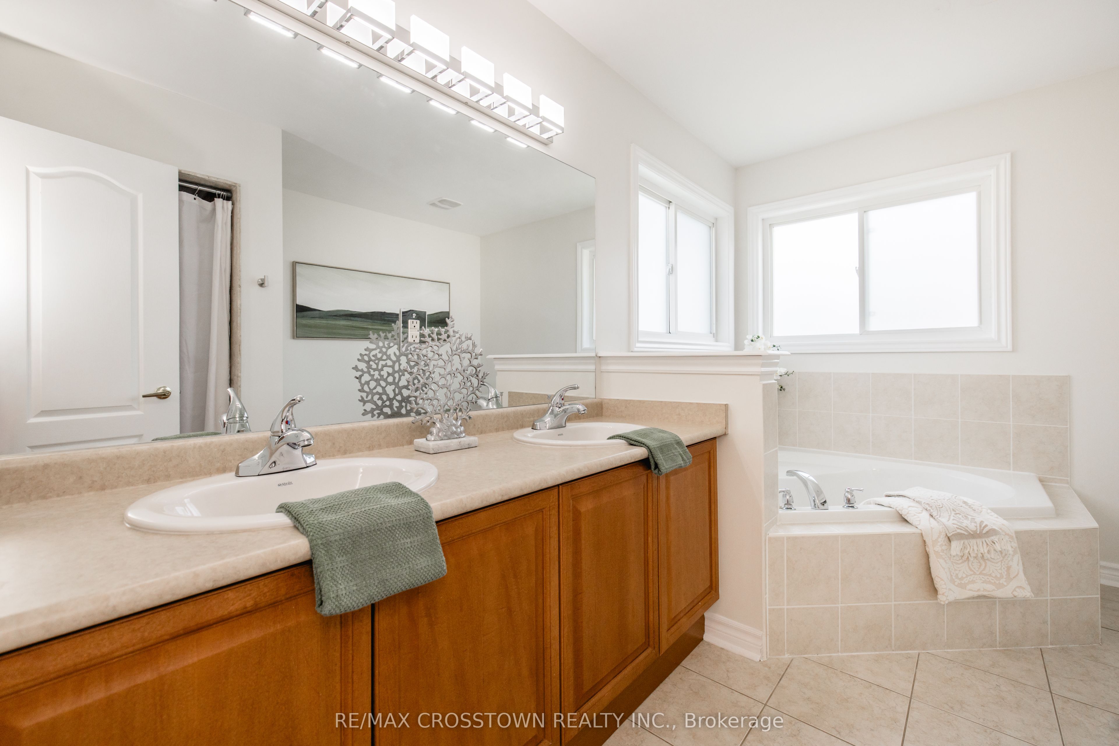 22 Maple Crown Terrace Property Photo 32