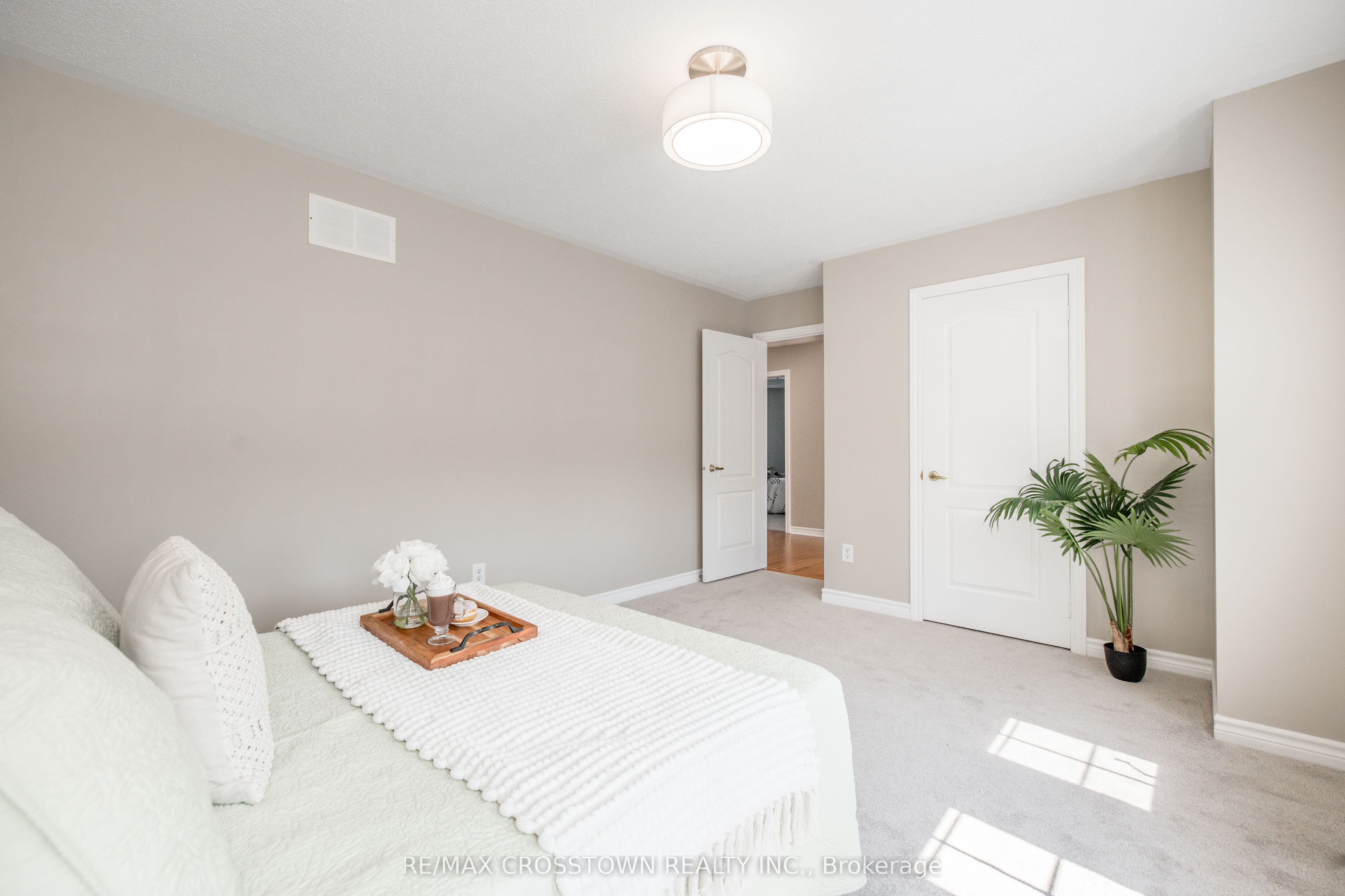 22 Maple Crown Terrace Property Photo 44