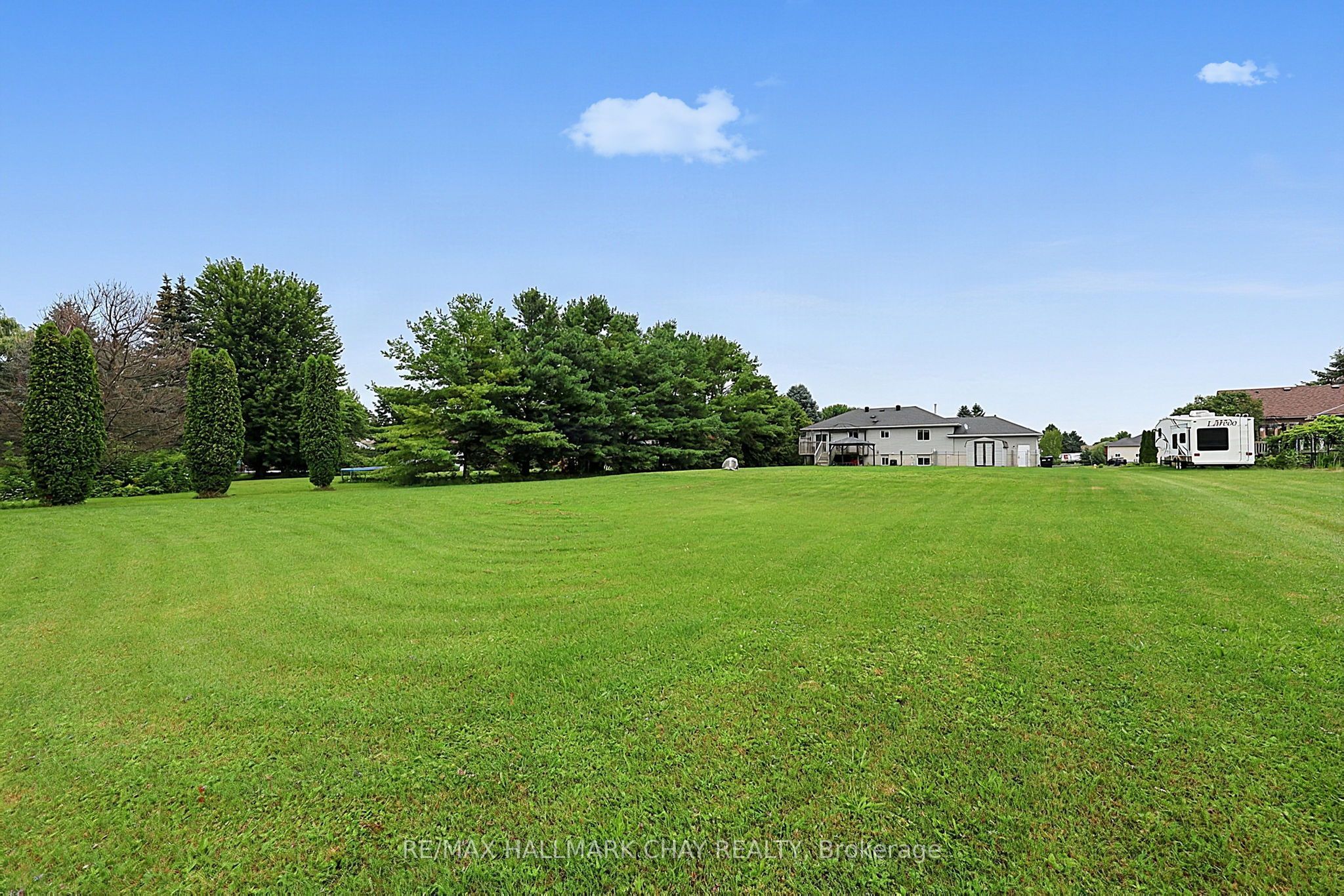 1 Dean Court Property Photo 14
