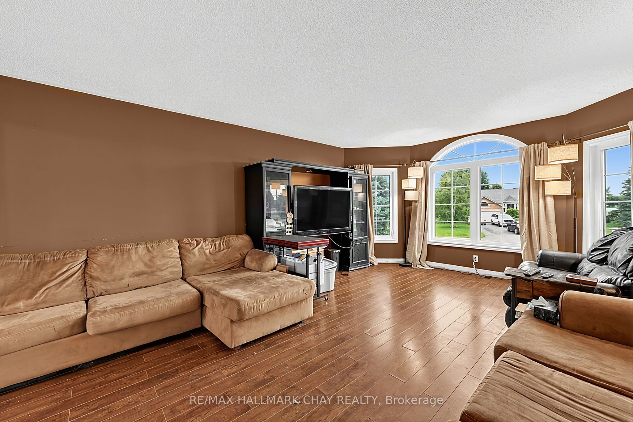 1 Dean Court Property Photo 16