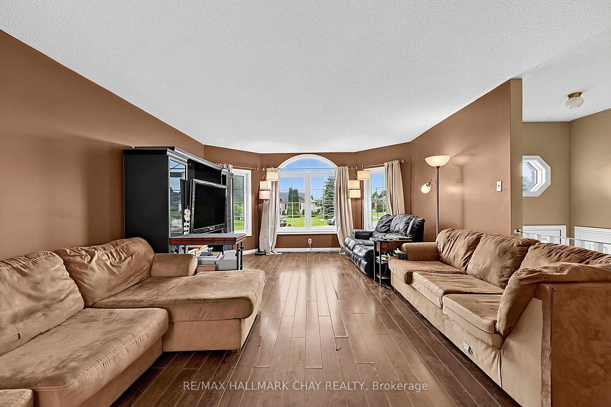 1 Dean Court Property Photo 17