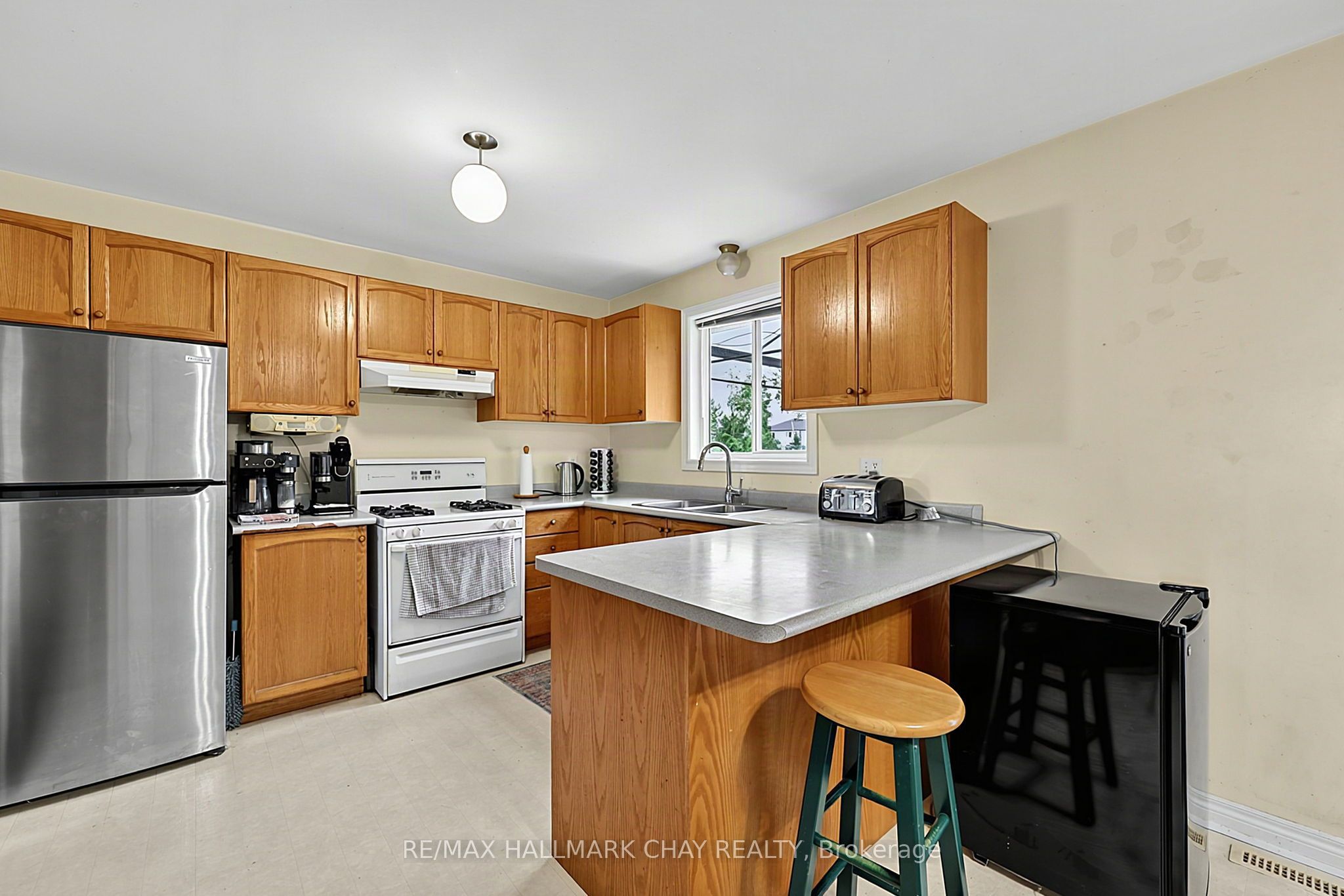 1 Dean Court Property Photo 22