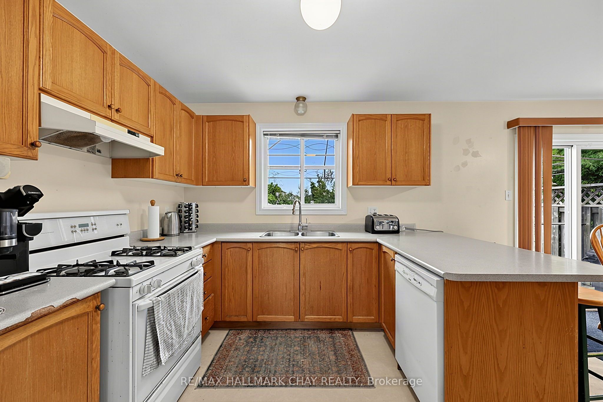 1 Dean Court Property Photo 25