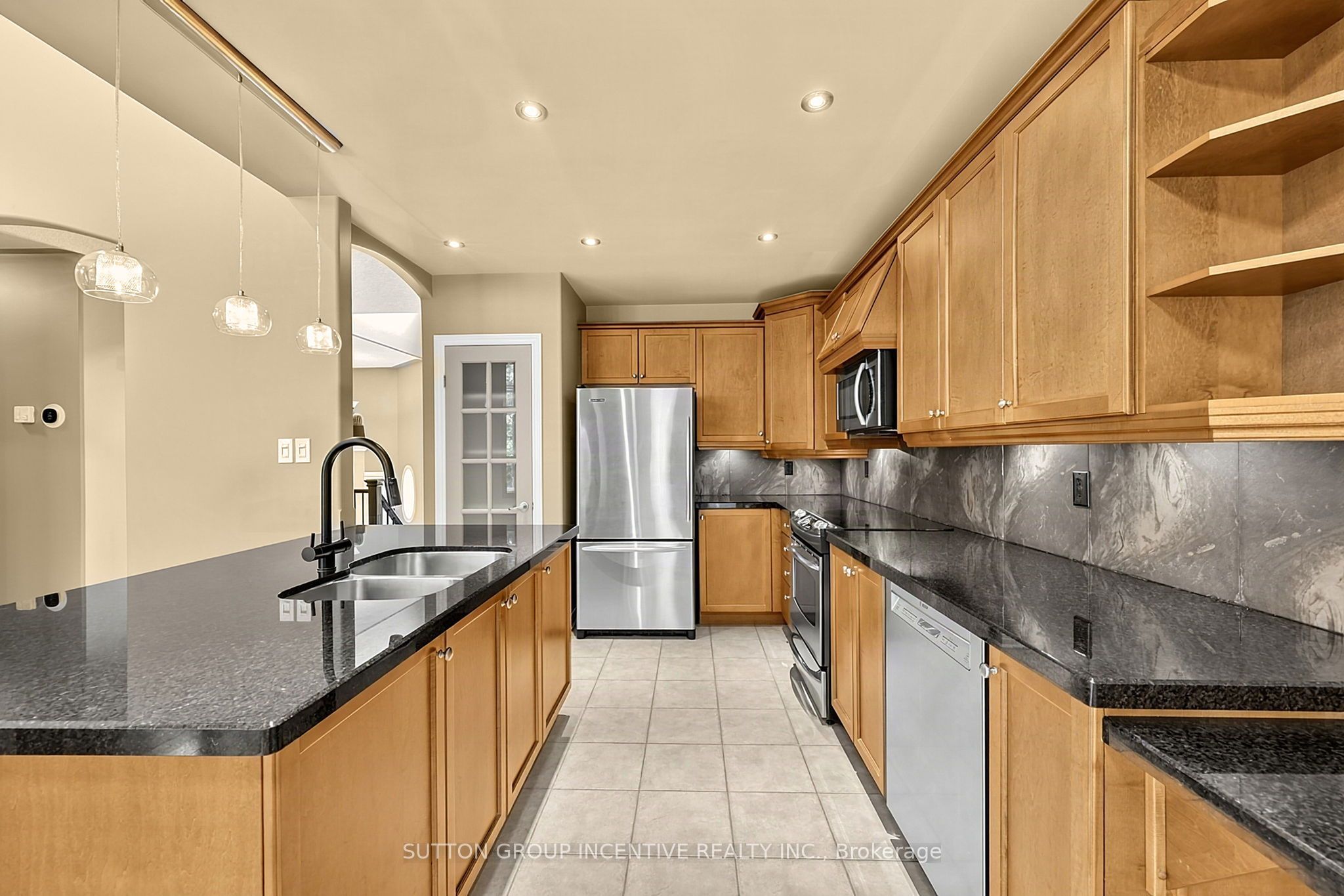 102 Cumming Drive Property Photo 25