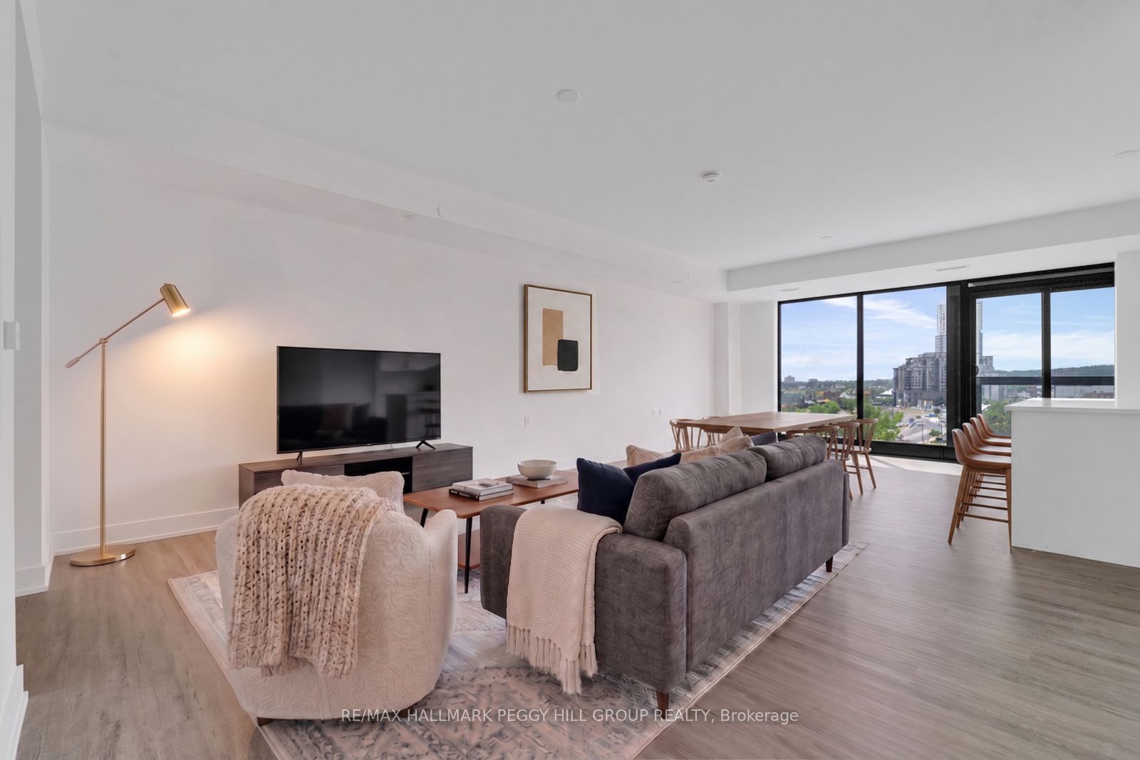 185 Dunlop Street E 623 Property Photo 5